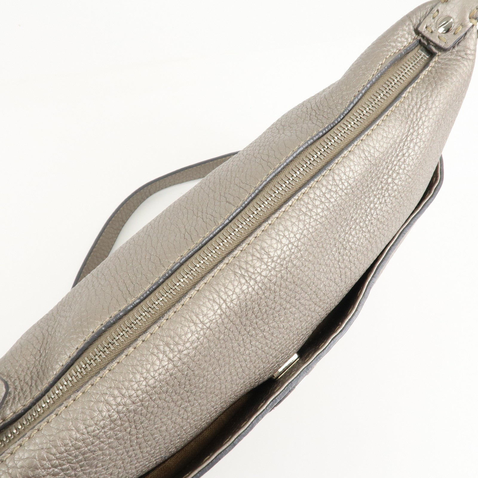 FENDI Selleria Leather Shoulder Bag Silver BT194 Used