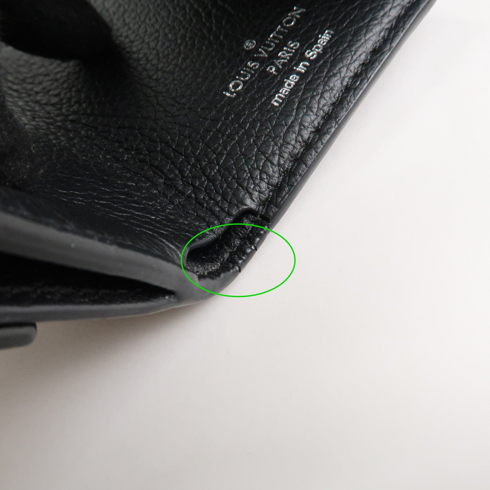 Louis Vuitton Lock Me Portefeuille Lock Mini Wallet Noir M63921 Used