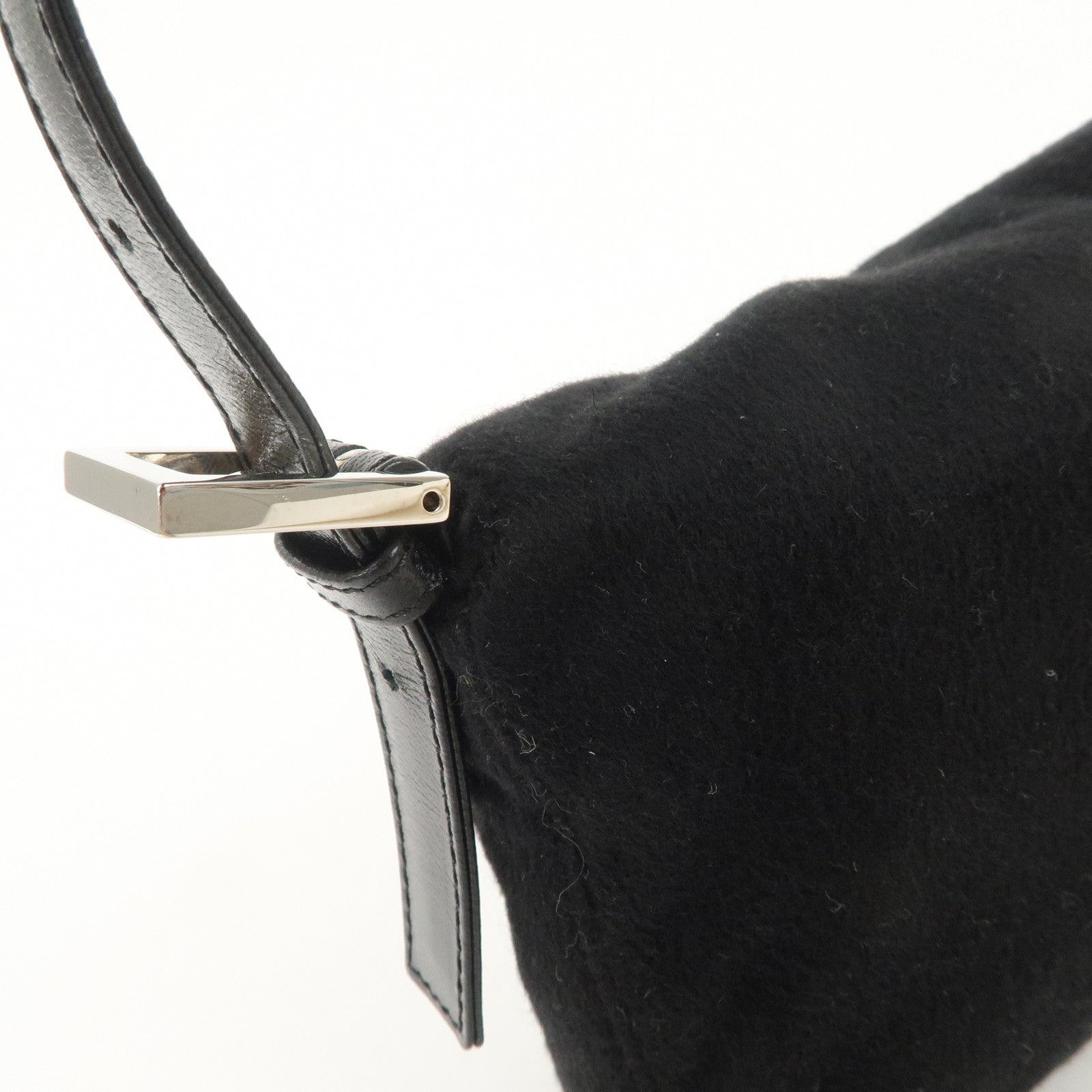 FENDI Mamma Baguette Cashmere Leather Shoulder Bag Black 26424 Used