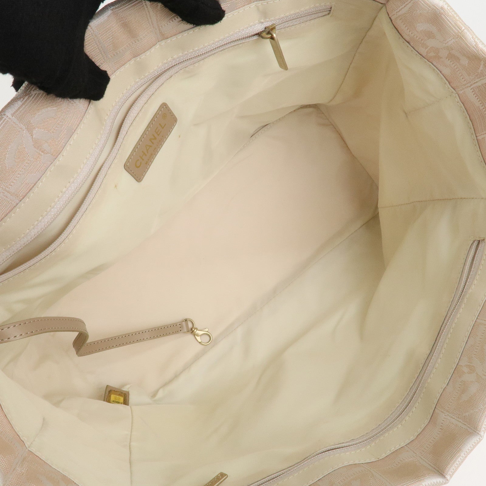 CHANEL New Travel Line Nylon Jacquard Leather Tote Bag MM Beige A15991 Used