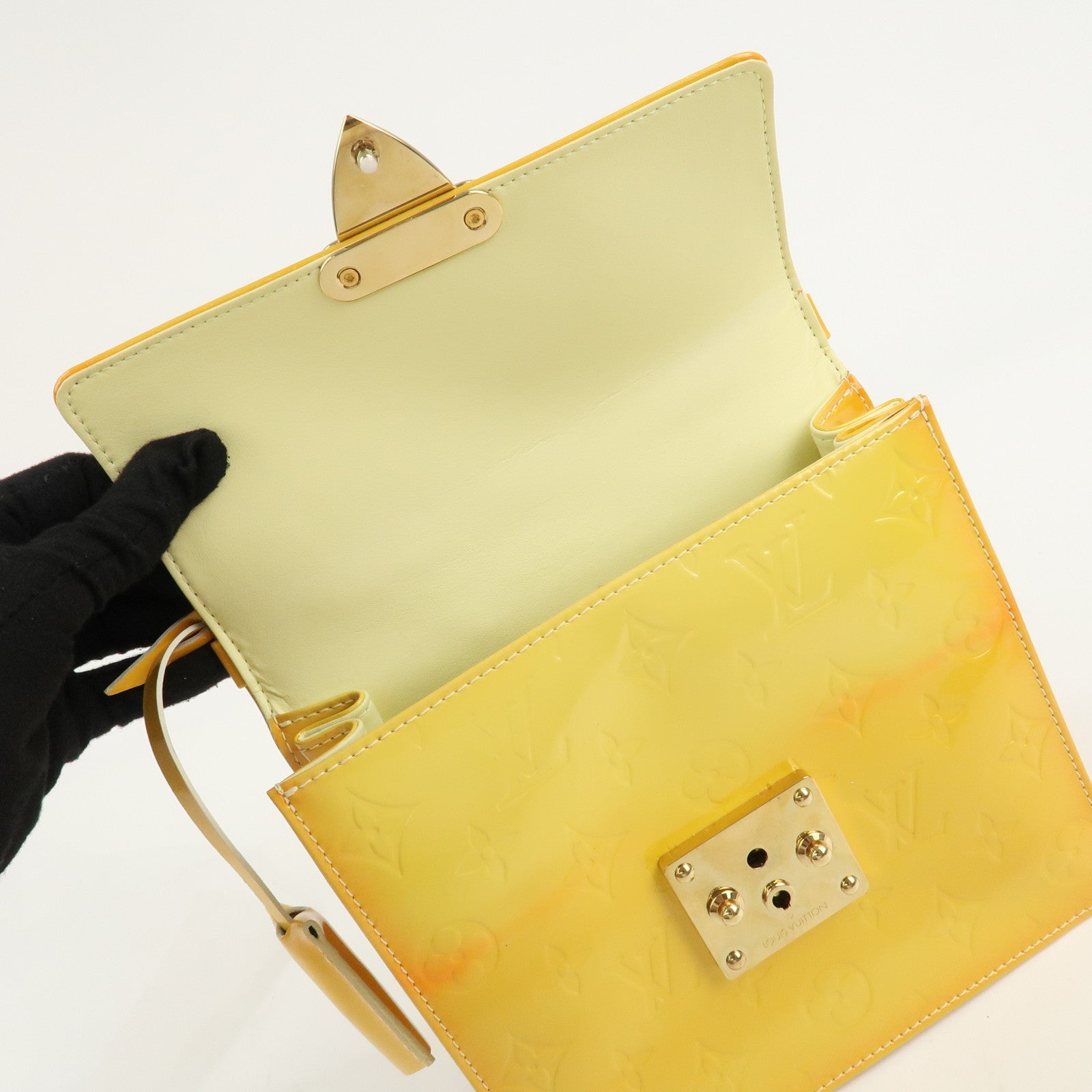 Louis Vuitton Vernis Spring Street Hand Bag LimeYellow M91068 Used