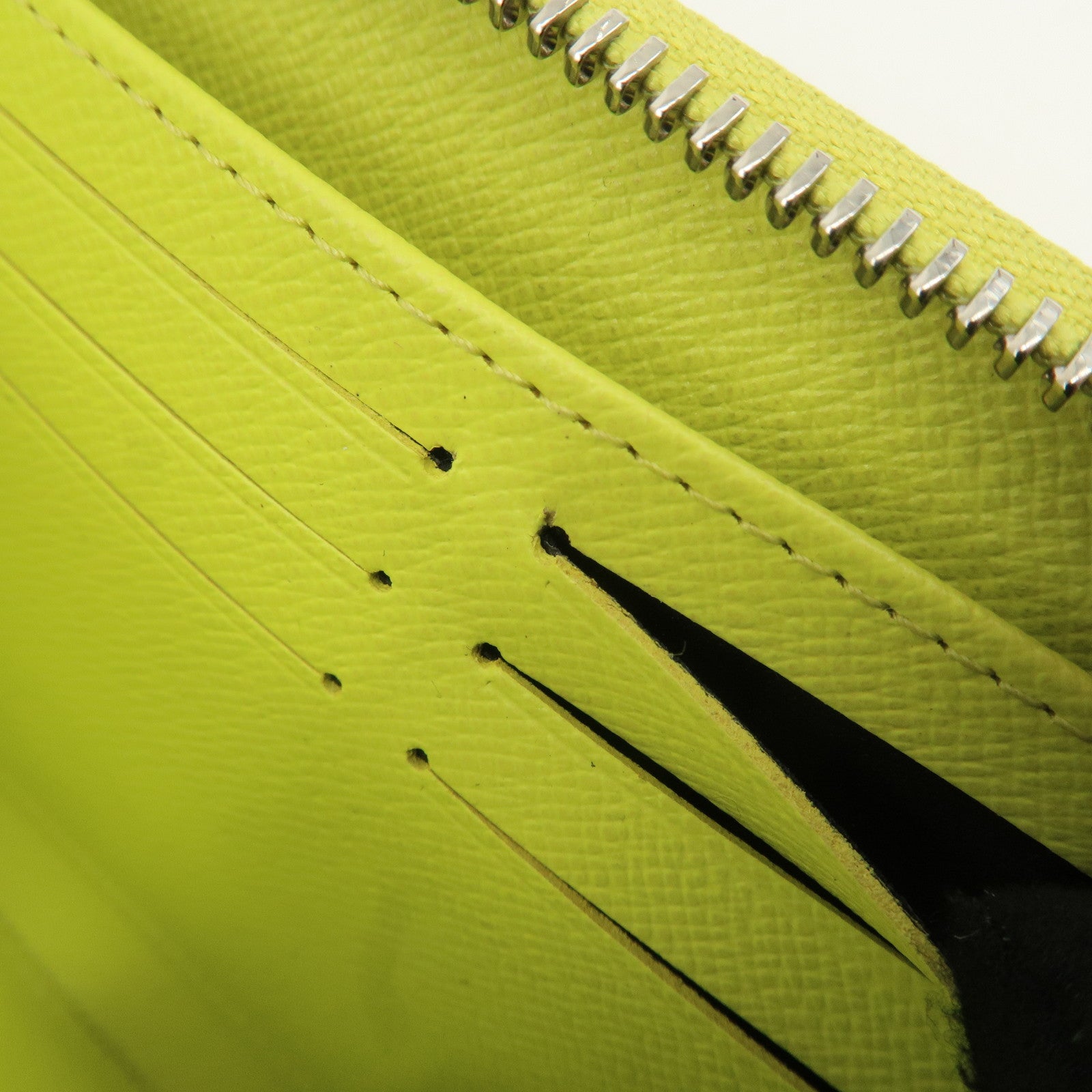 Louis Vuitton Epi Zippy Wallet Long Wallet Pistache M60436 Used