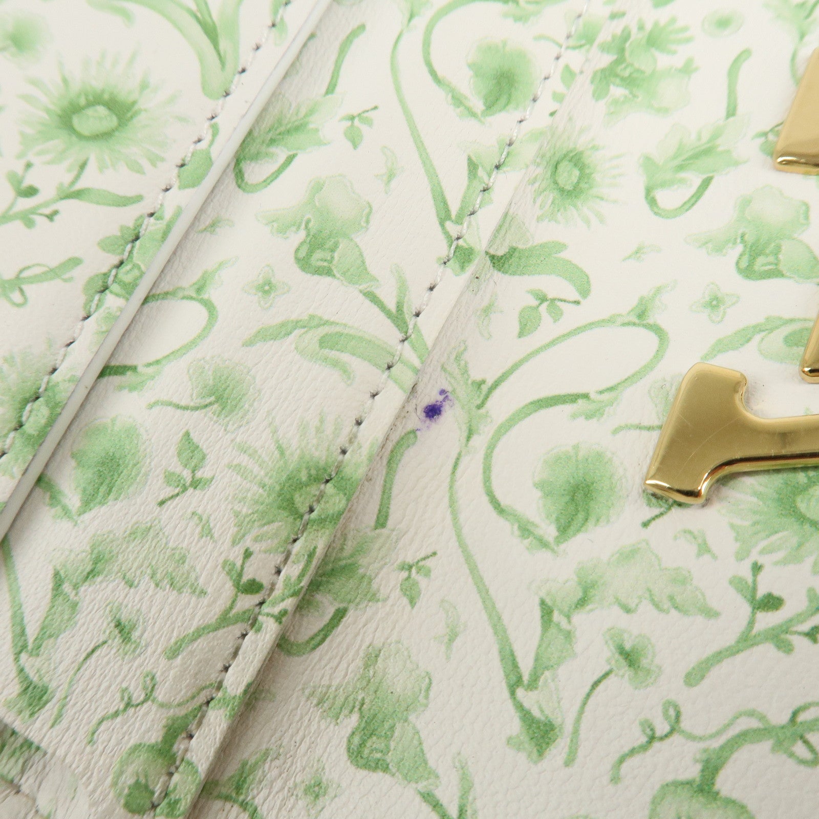 Louis Vuitton Lock Me Portefeuille Capucines Compact Wallet M82009 Used