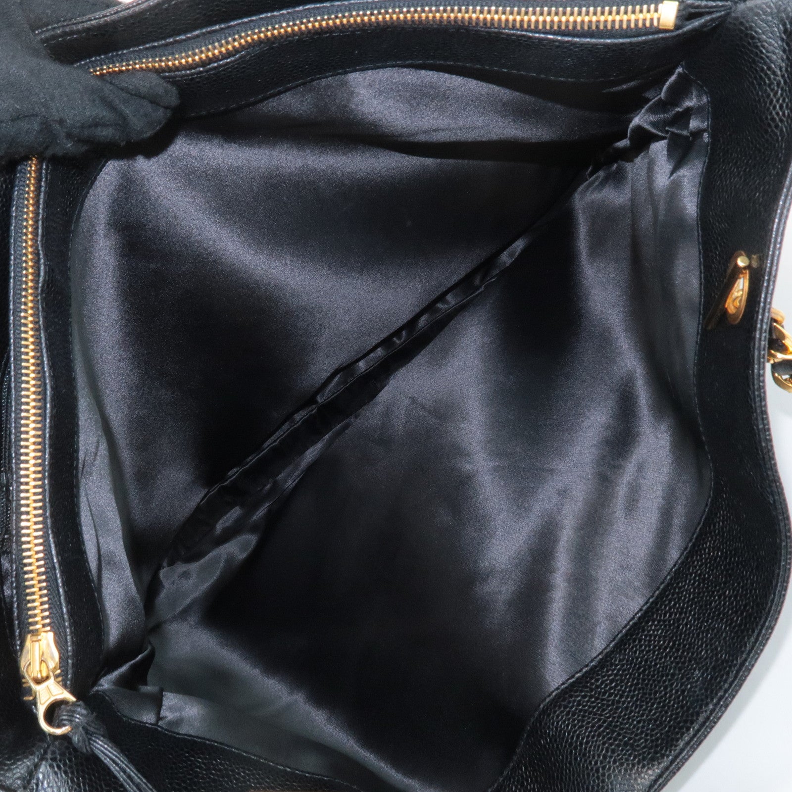 CHANEL COCO Mark Caviar Skin Chain Shoulder Bag Gold Hardware Used