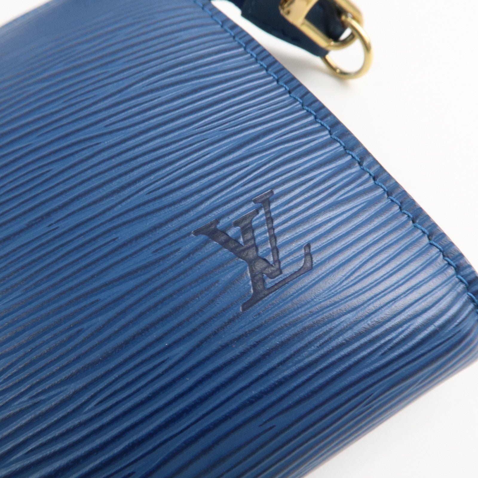 Louis Vuitton Epi Pochette Accessoires OldStyle Toledo Blue M52947 Used
