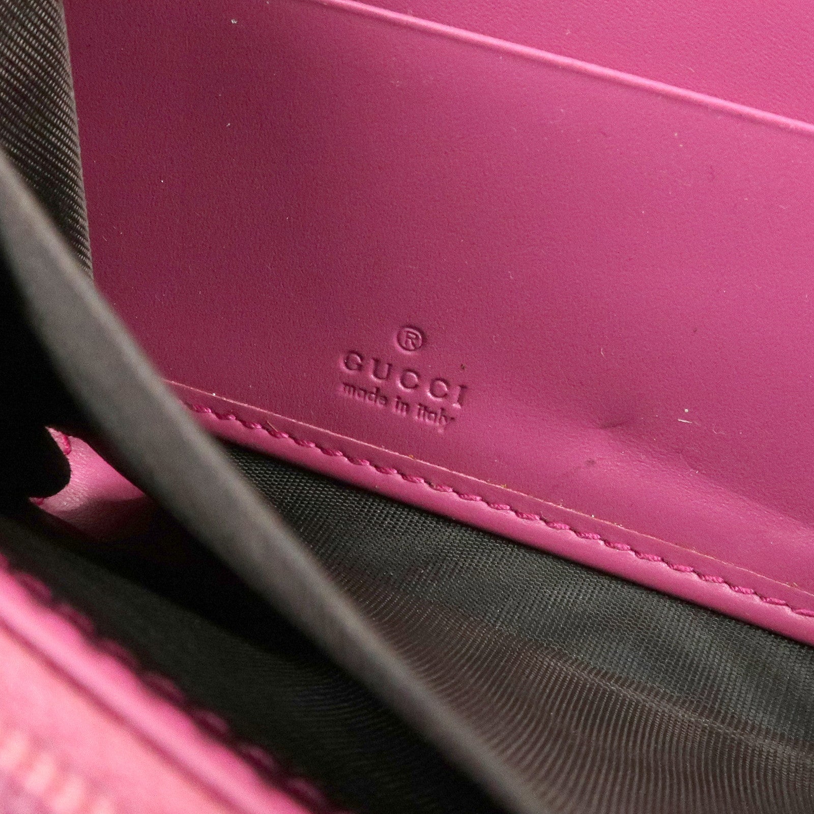 GUCCI Guccissima Interlocking G Round Zipper Wallet Ribbon 388680 Used