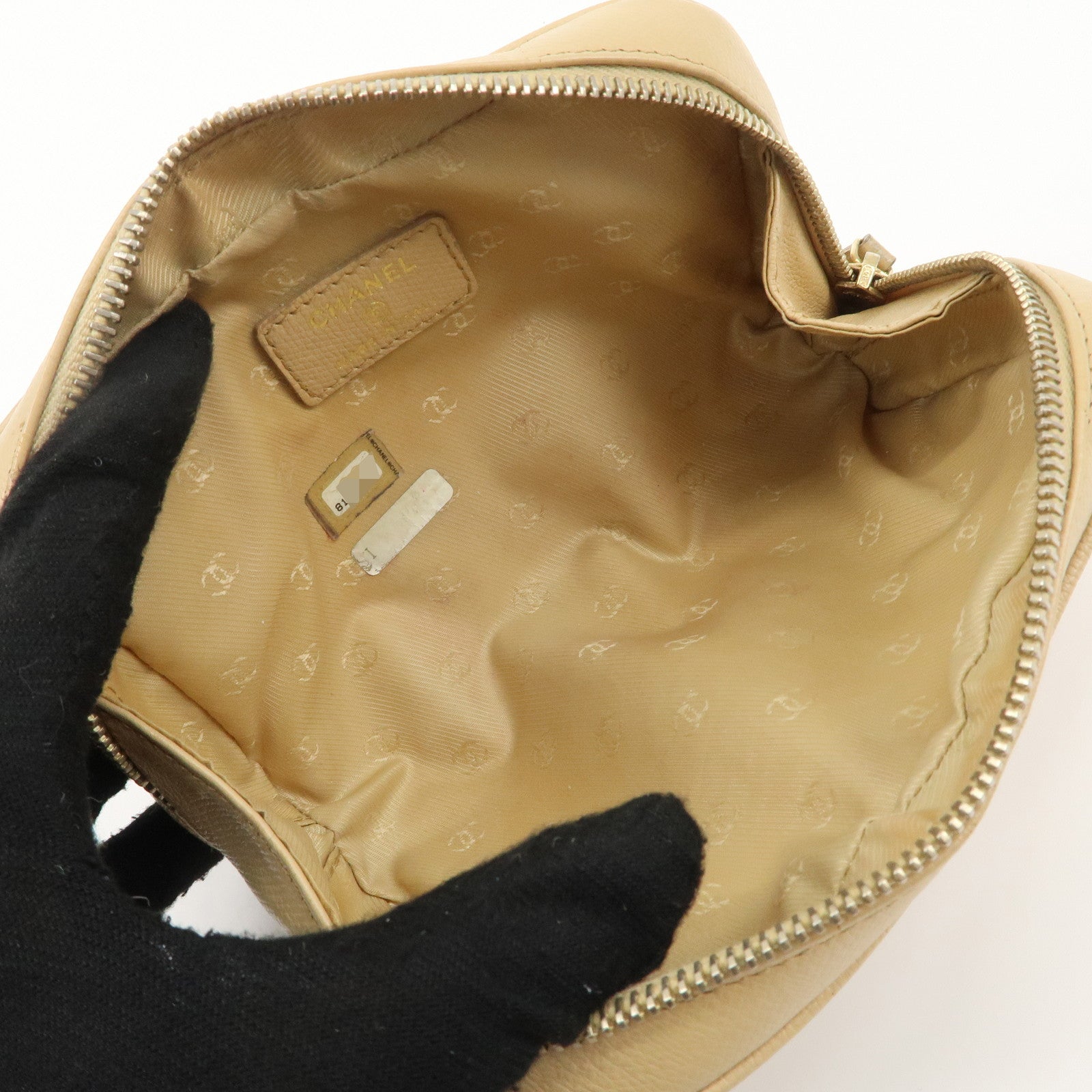 CHANEL COCO Button Leather Cosmetic Pouch Beige Gold A20913 Used