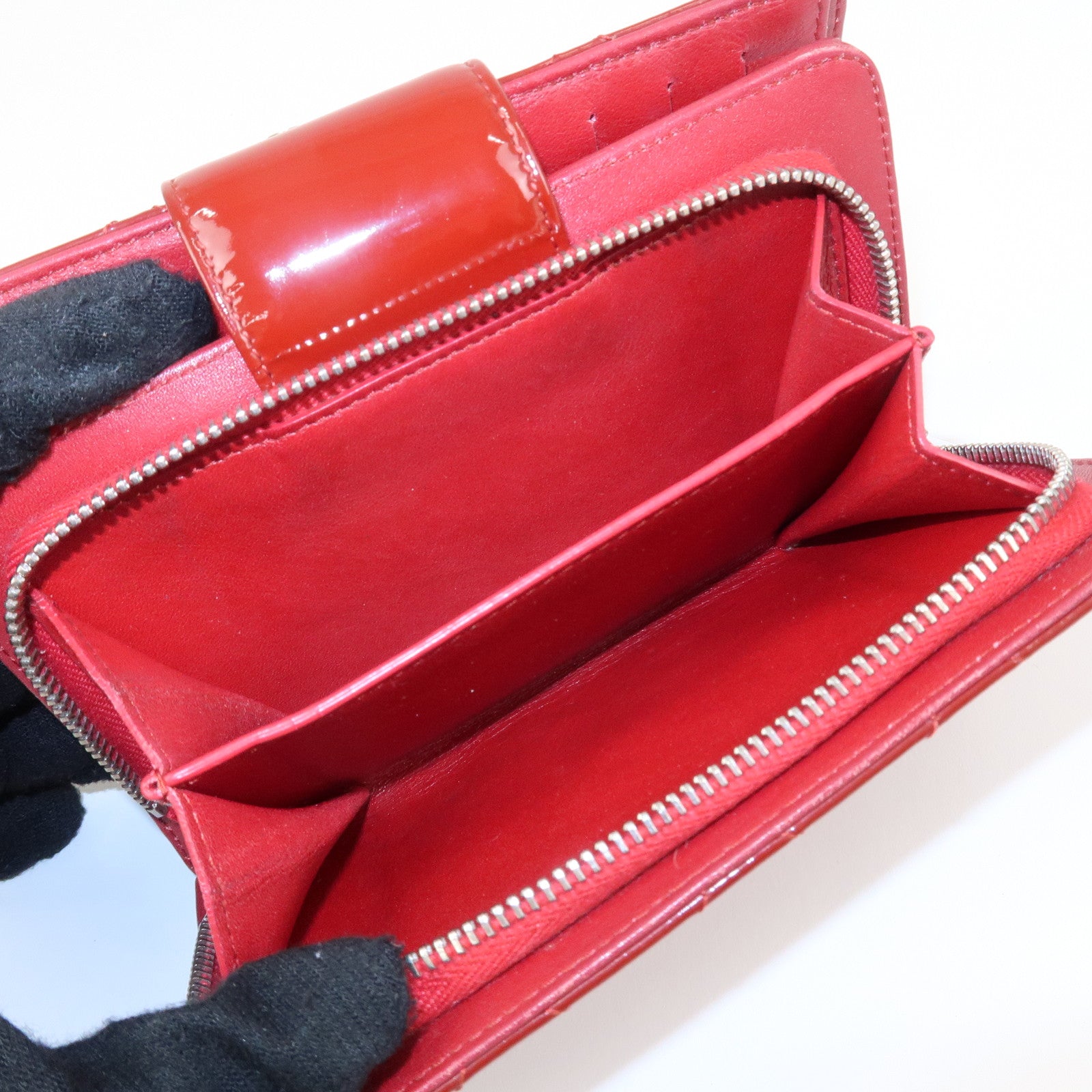 CHANEL Brilliant Patent Leather Bifold Wallet Red A48706 Used