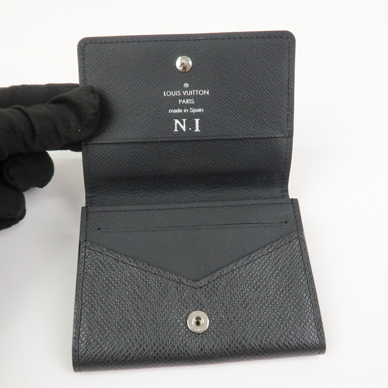 Louis Vuitton Taiga Envelope Carte de Visite NM Card Case M64595