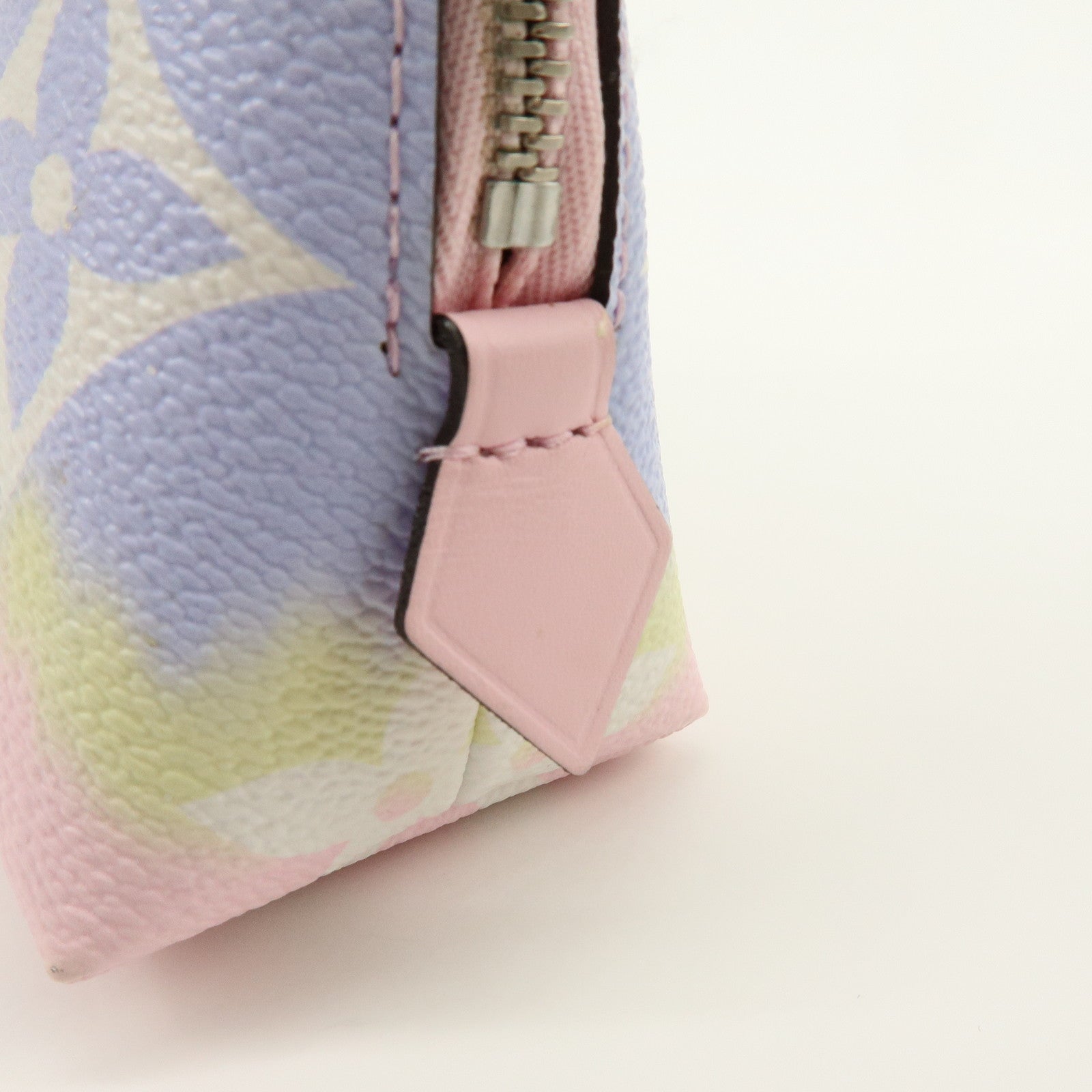 Louis Vuitton Monogram Giant Escal Pochette Cosmetic Pouch M69139