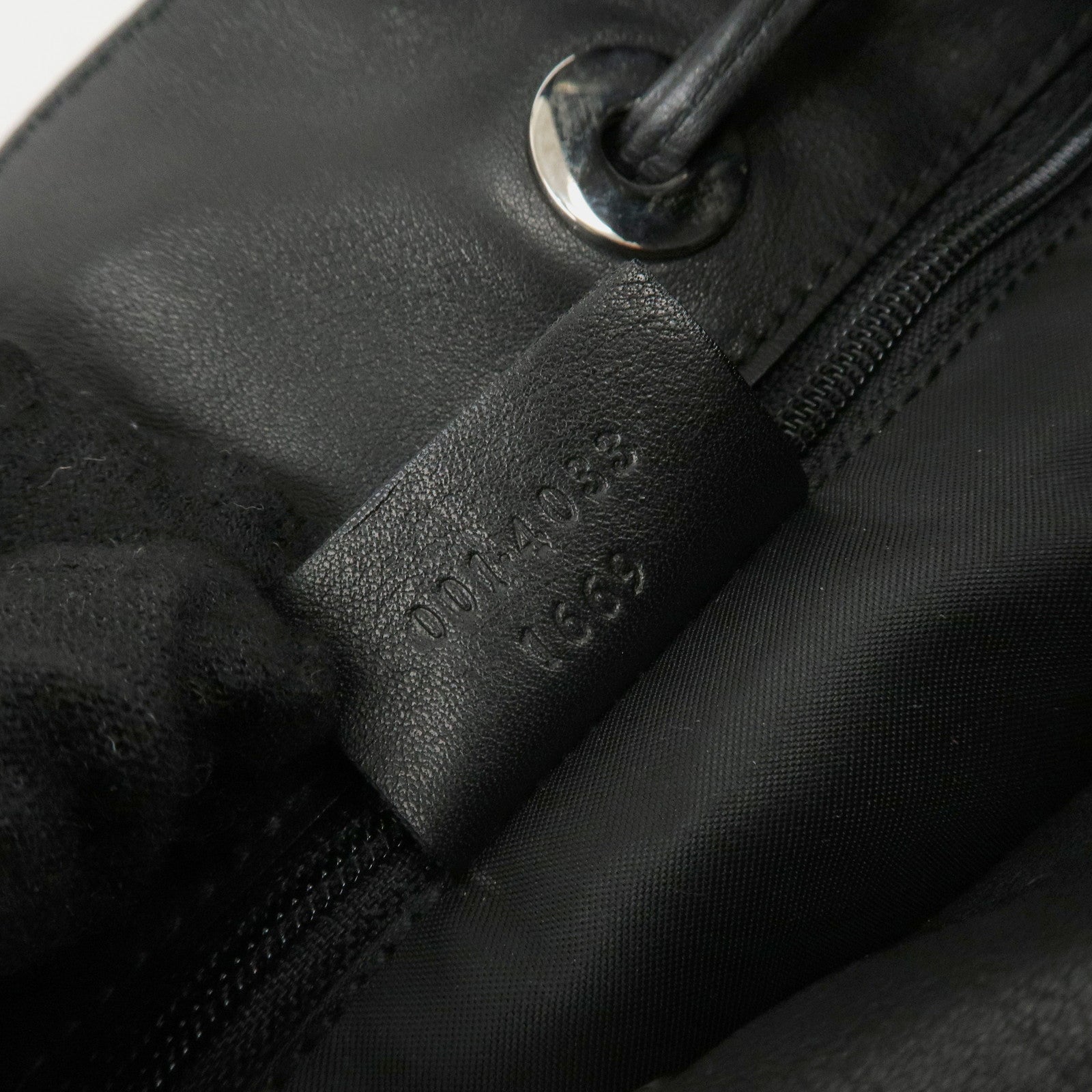 GUCCI Drawstring Leather Shoulder Bag Hand Bag Black 001.4033 Used