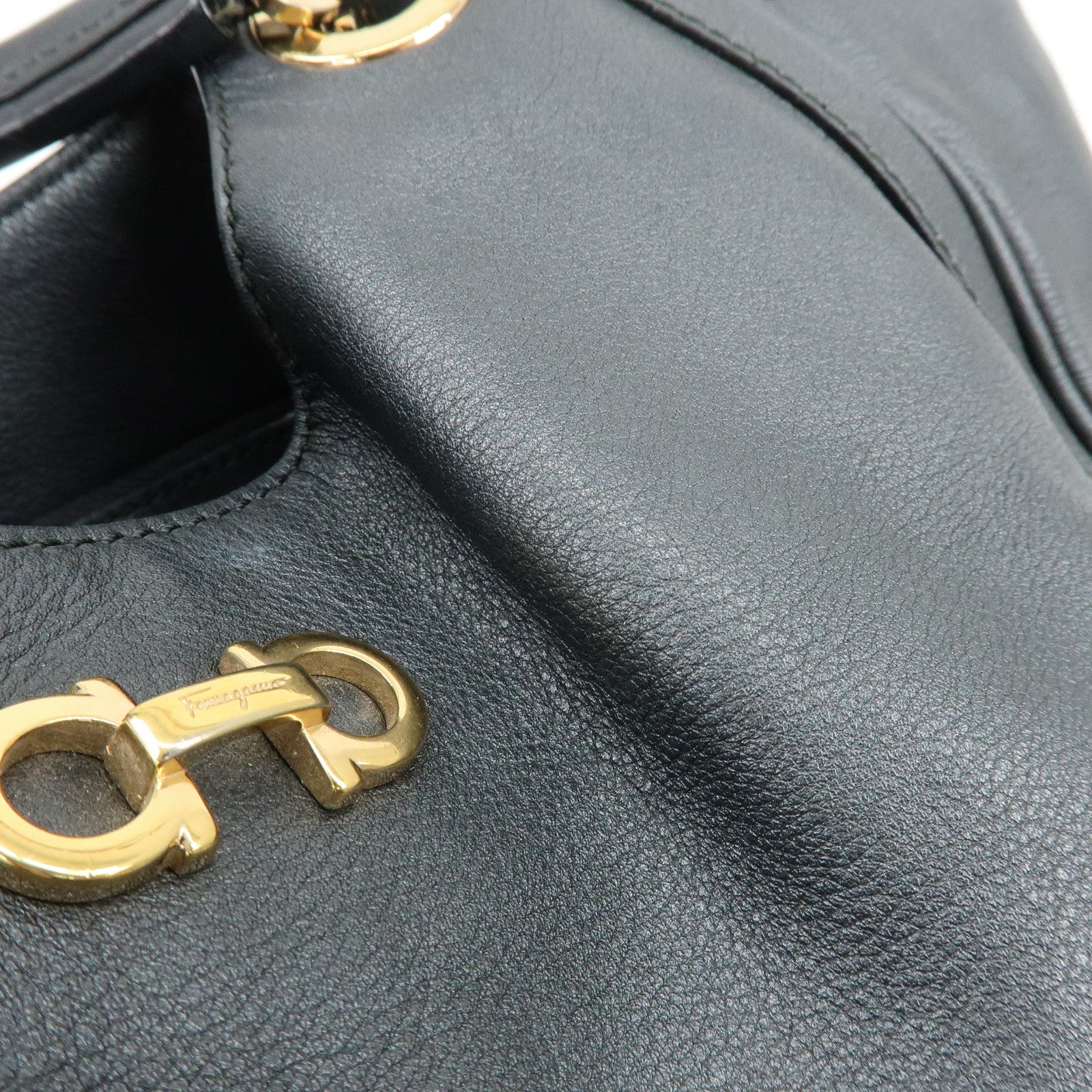 Ferragamo Gancini Leather Chain Tote Bag Shoulder Bag Black