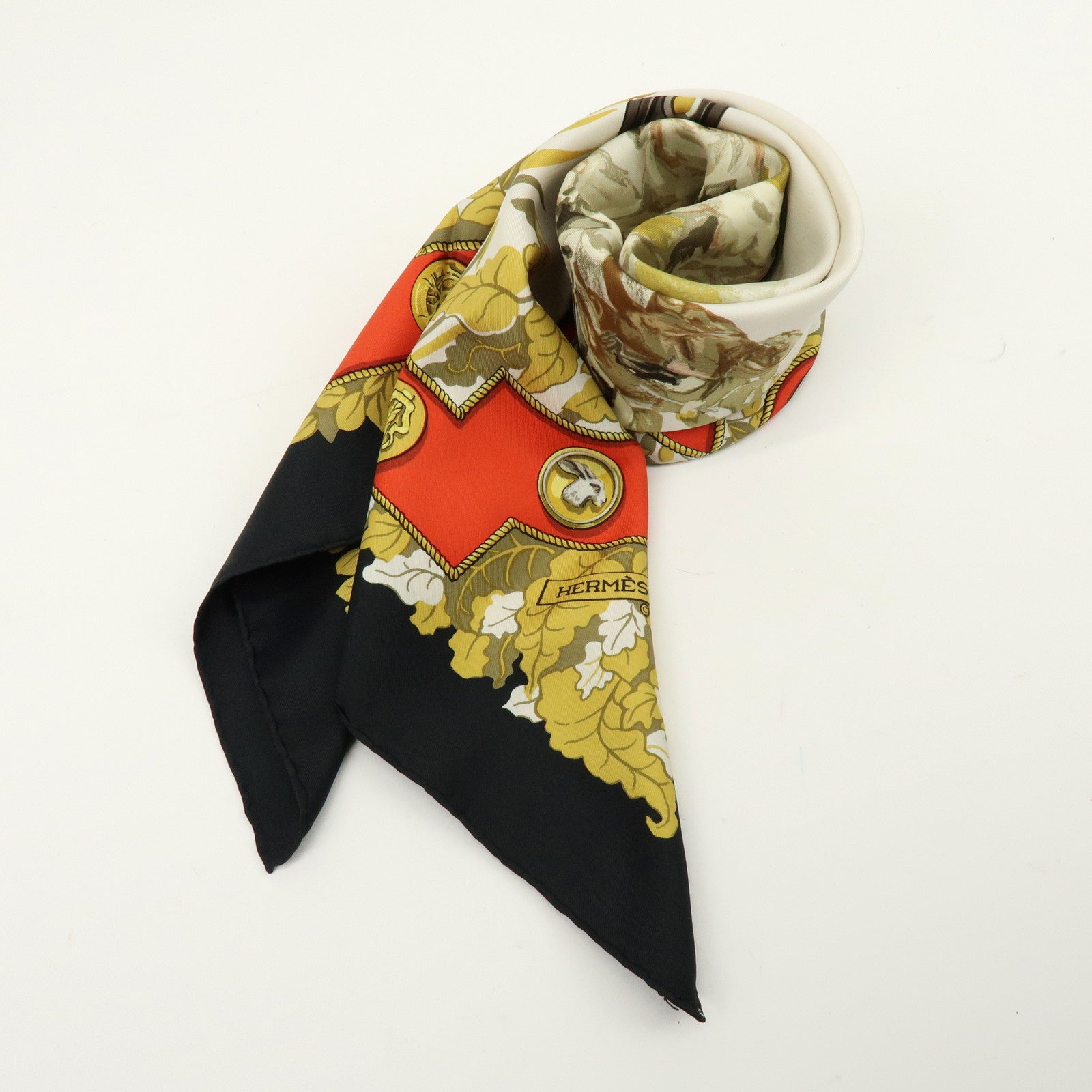 HERMES Carre 90 Silk 100% Scarf Le Debuche Black Red Beige