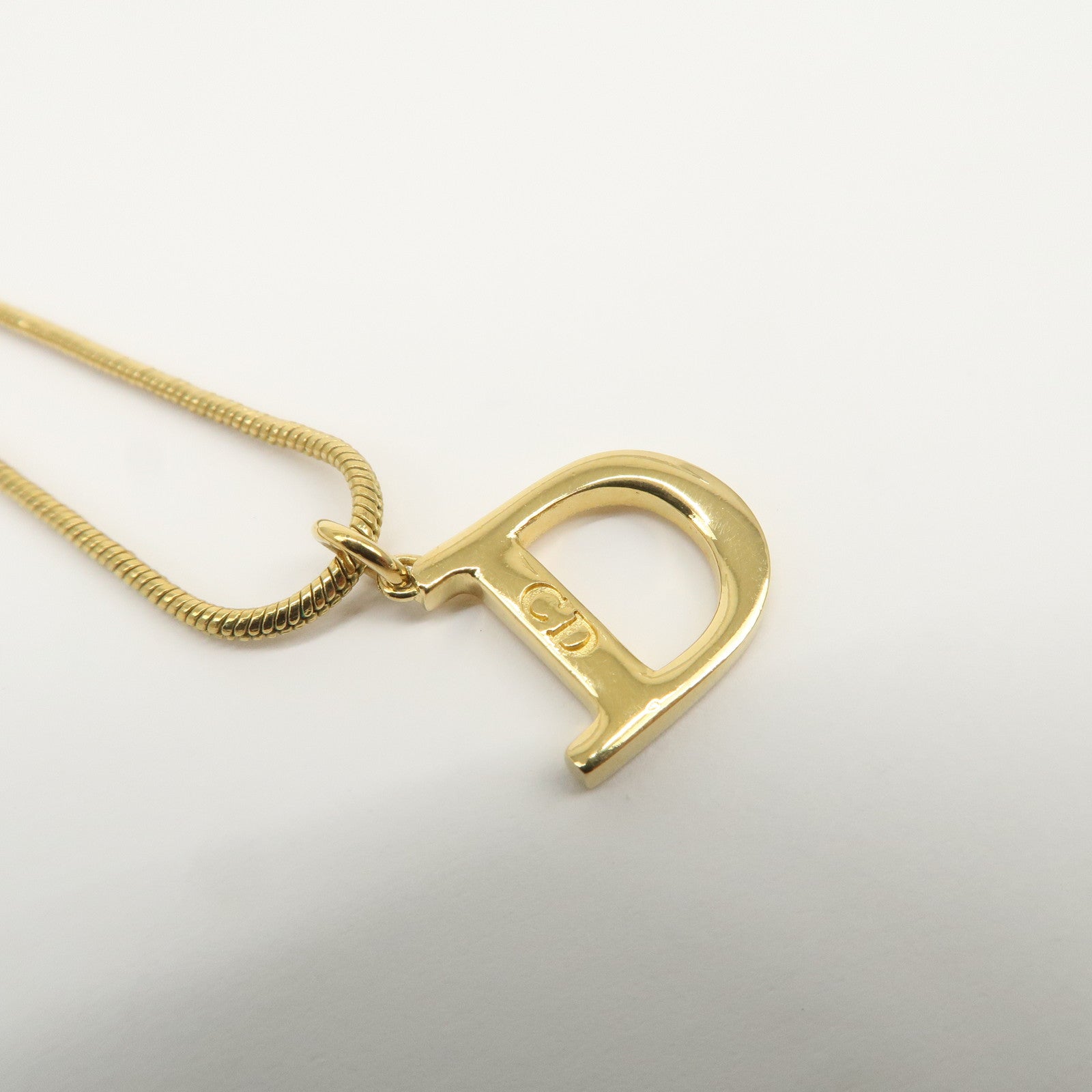 Christian Dior Logo Metal Initial D Alphabet Necklace Choker Gold