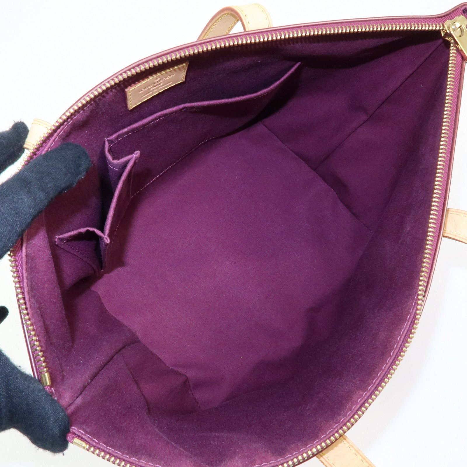 Louis Vuitton Monogram Vernis Bellevue PM Hand Bag Violet M93584