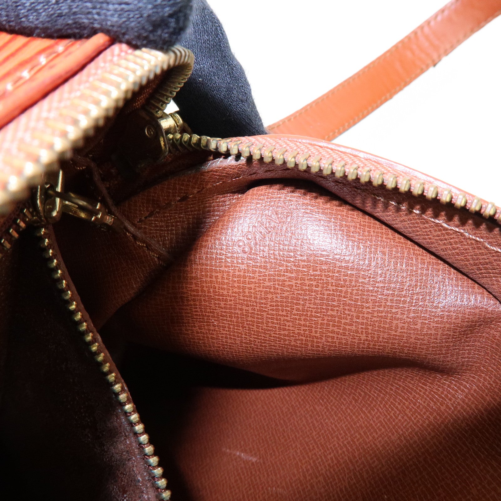 Louis Vuitton Epi Jeune Fille Shoulder Bag Kenya Brown M52153