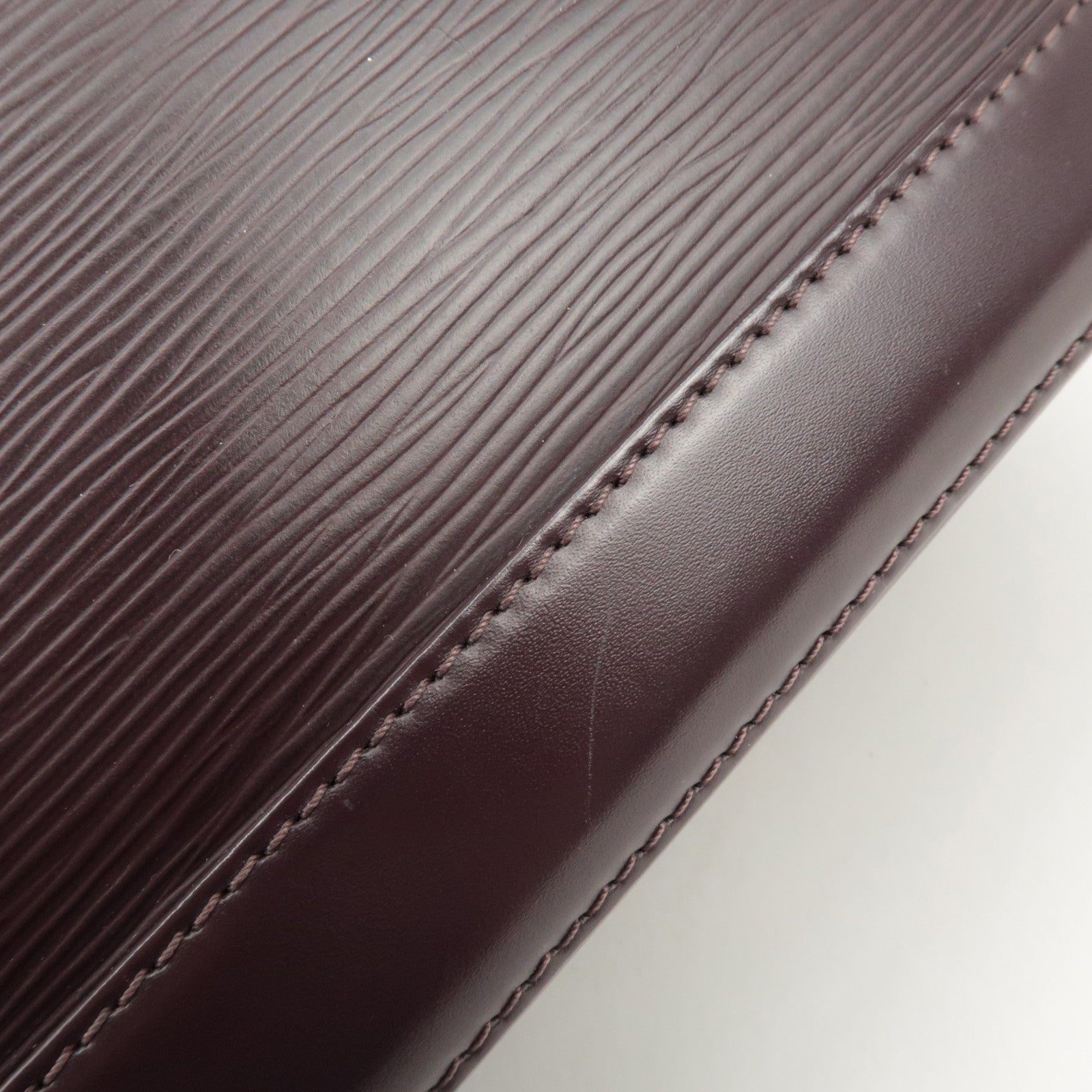 Louis Vuitton Epi Leather Alma PM Hand Bag Cassis M5280K Used