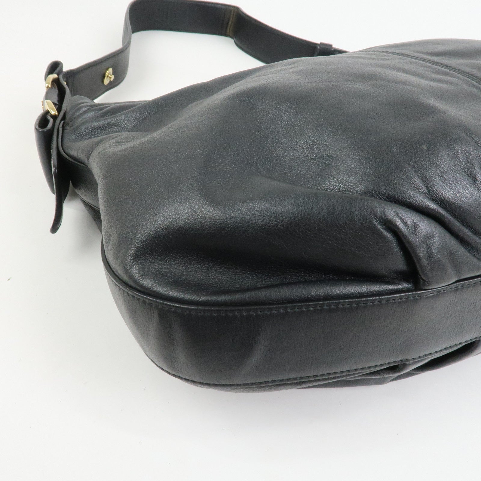 Ferragamo Vara Ribbon Leather Shoulder Bag Hand Bag Black