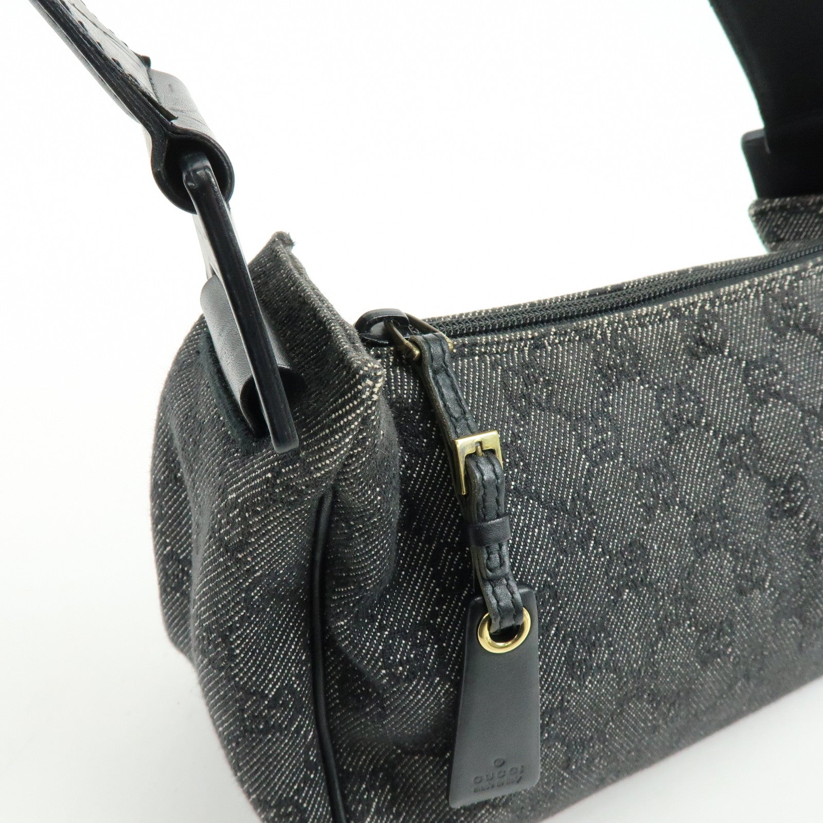 GUCCI GG Canvas Leather Shoulder Bag Black