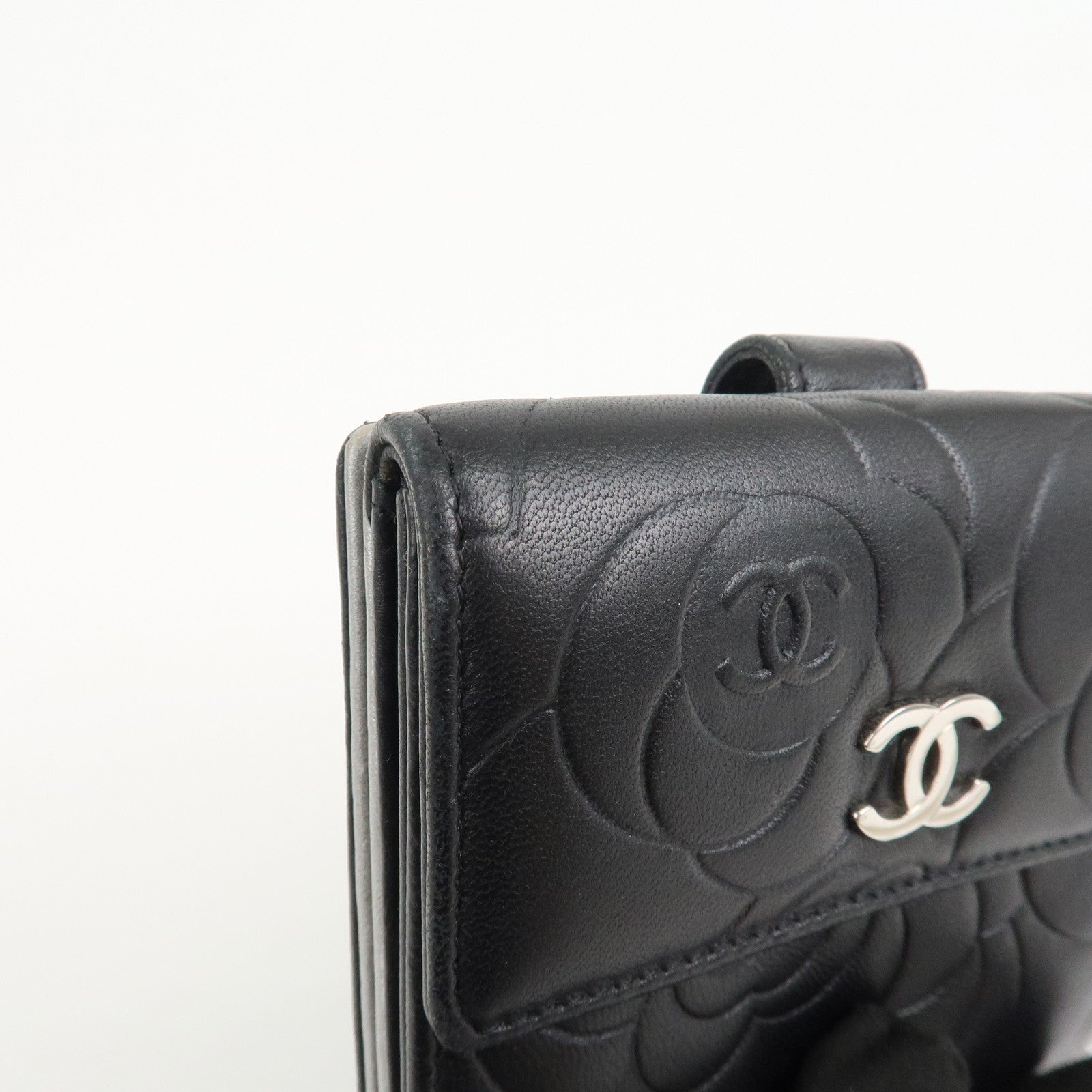 CHANEL Camellia COCO Mark Lamb Skin Compact Wallet Black