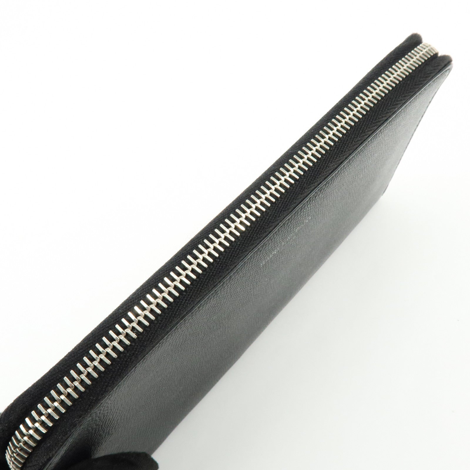 SAINT LAURENT PARIS Leather Round Zippy Long Wallet Black