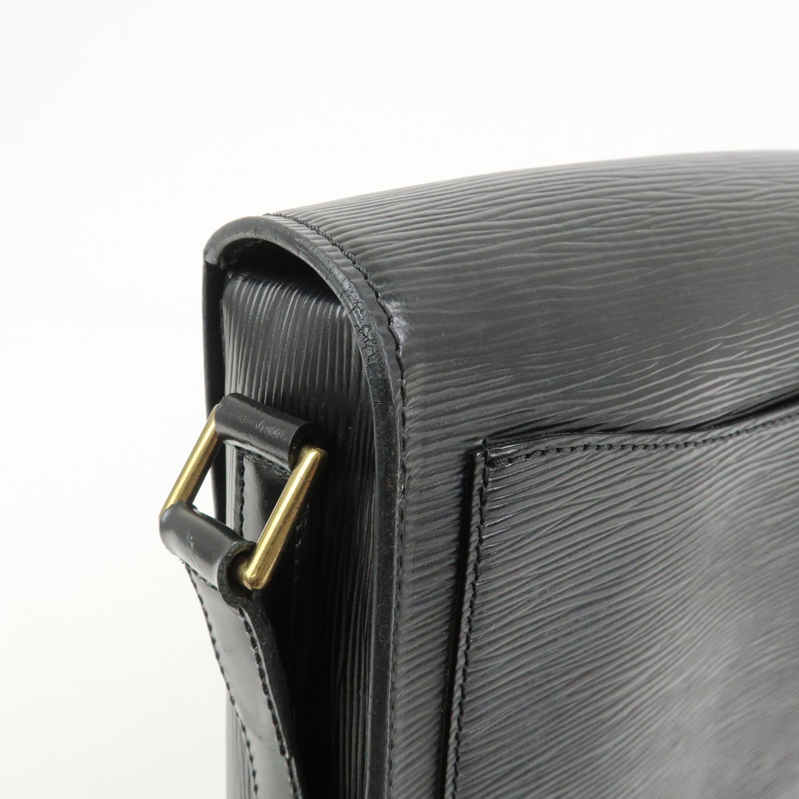 Louis Vuitton Epi Saint Cloud Shoulder Bag Black Noir M52192