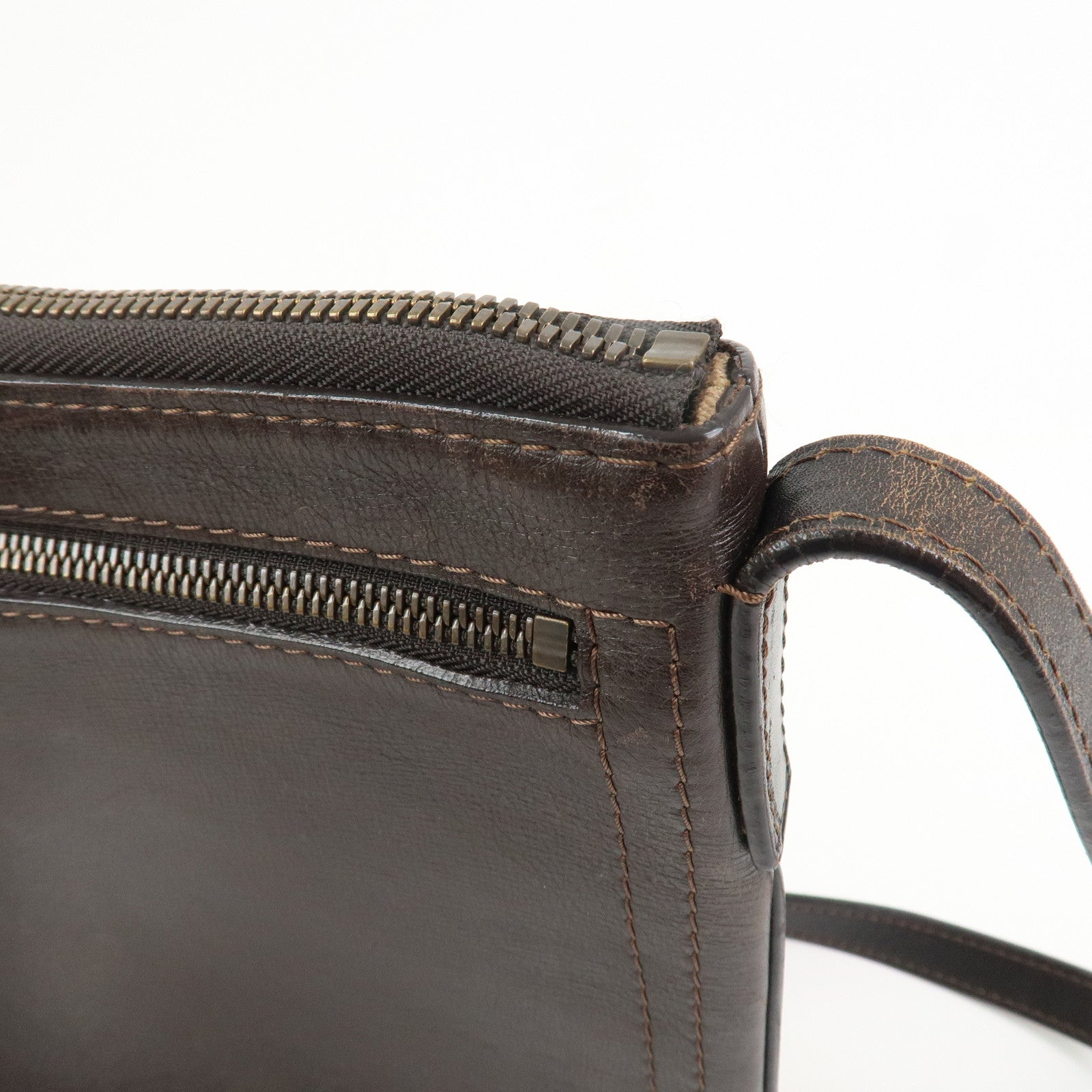 Louis Vuitton Utah Calf Pochette Shawnee Shoulder Bag Cafe M93452