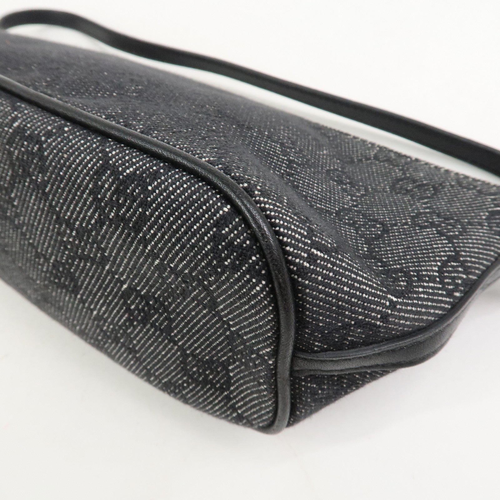 GUCCI Boat Bag Logo GG Canvas Leather Pouch Hand Bag Black 07198