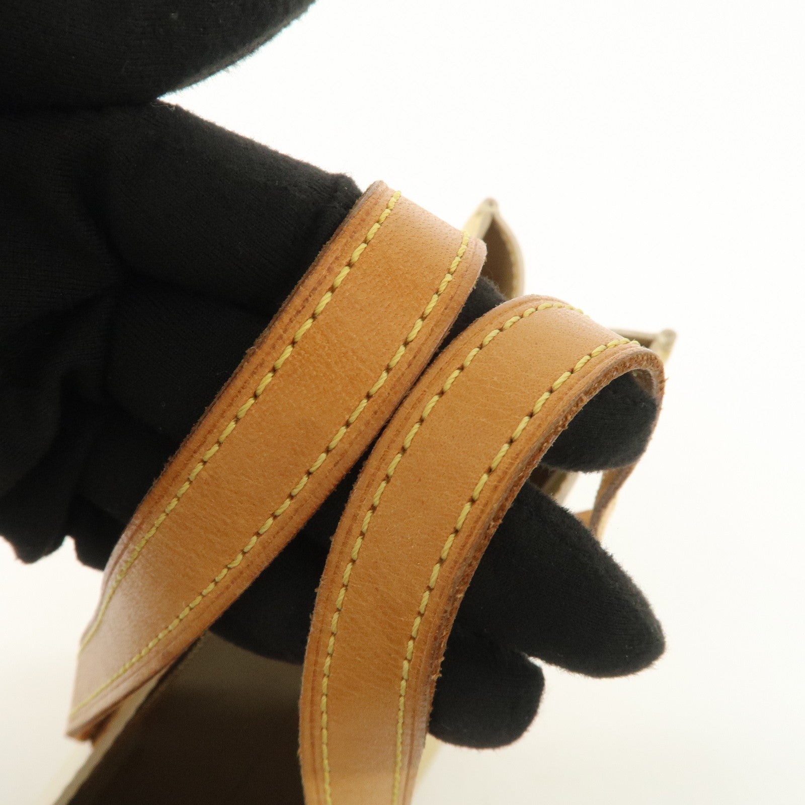 Louis Vuitton Monogram Vernis Lead PM Hand Bag Beige M91144