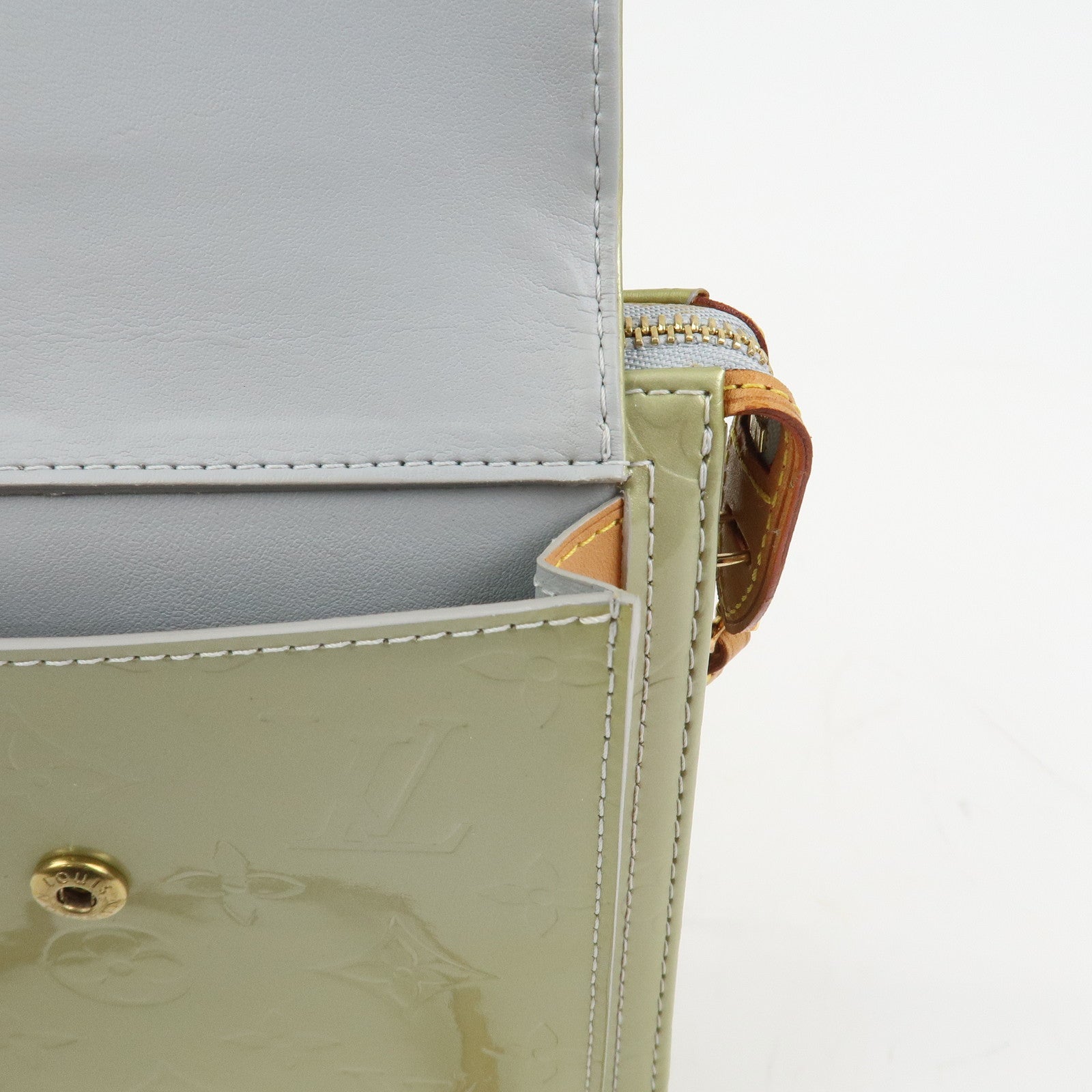 Louis Vuitton Monogram Vernis Motto Shoulder Bag Gris M91030