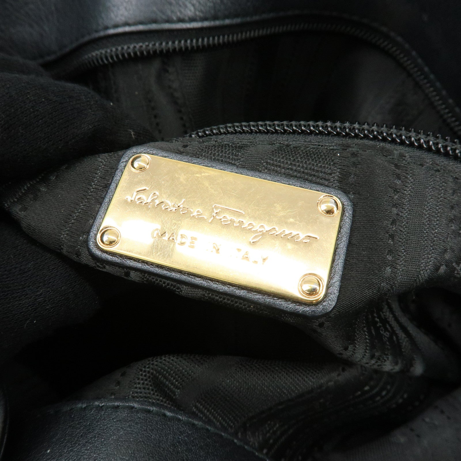 Ferragamo Gancini Leather Chain Tote Bag Shoulder Bag Black