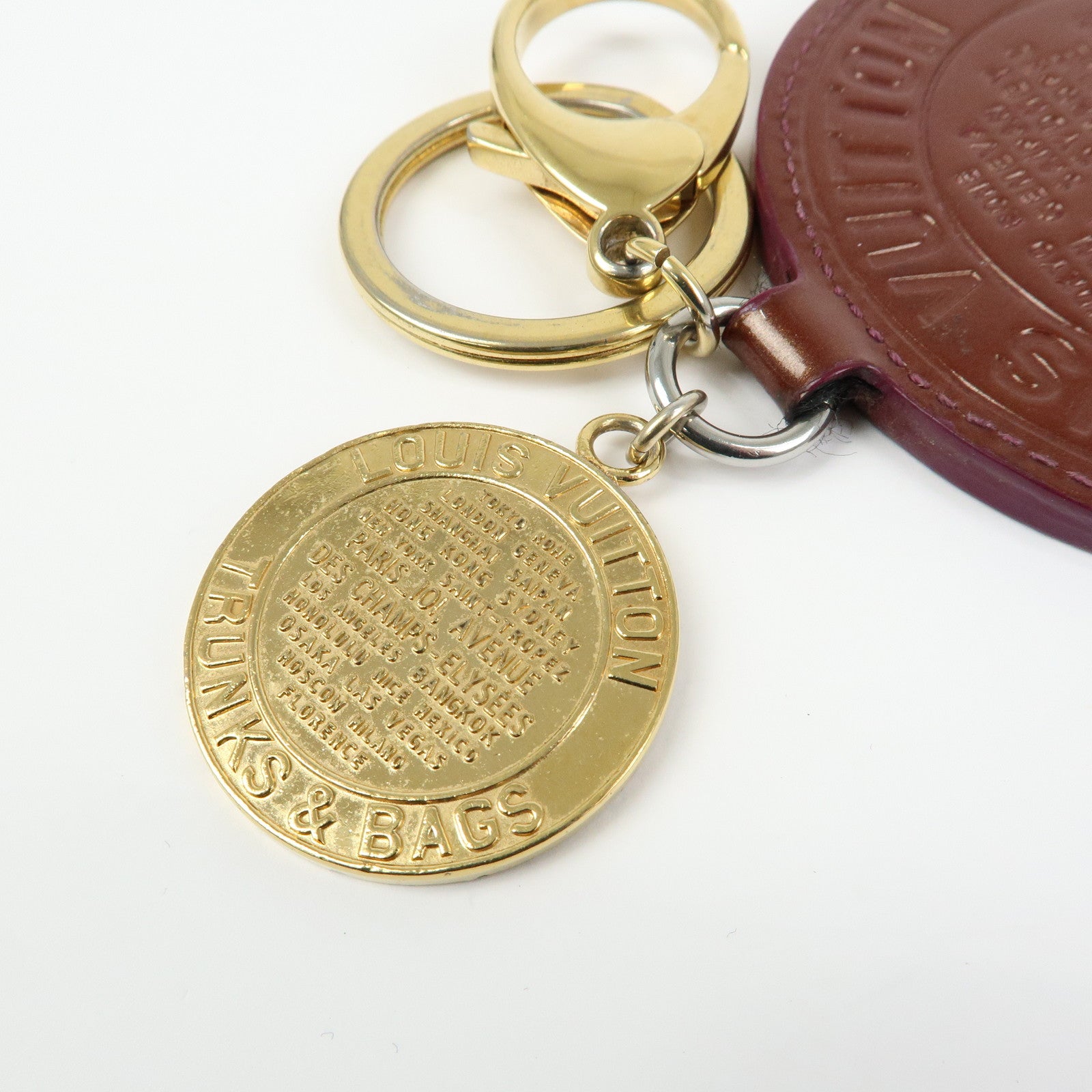 Louis Vuitton Vernis Leather Porte Cles Rond T&B Key Charm M93604