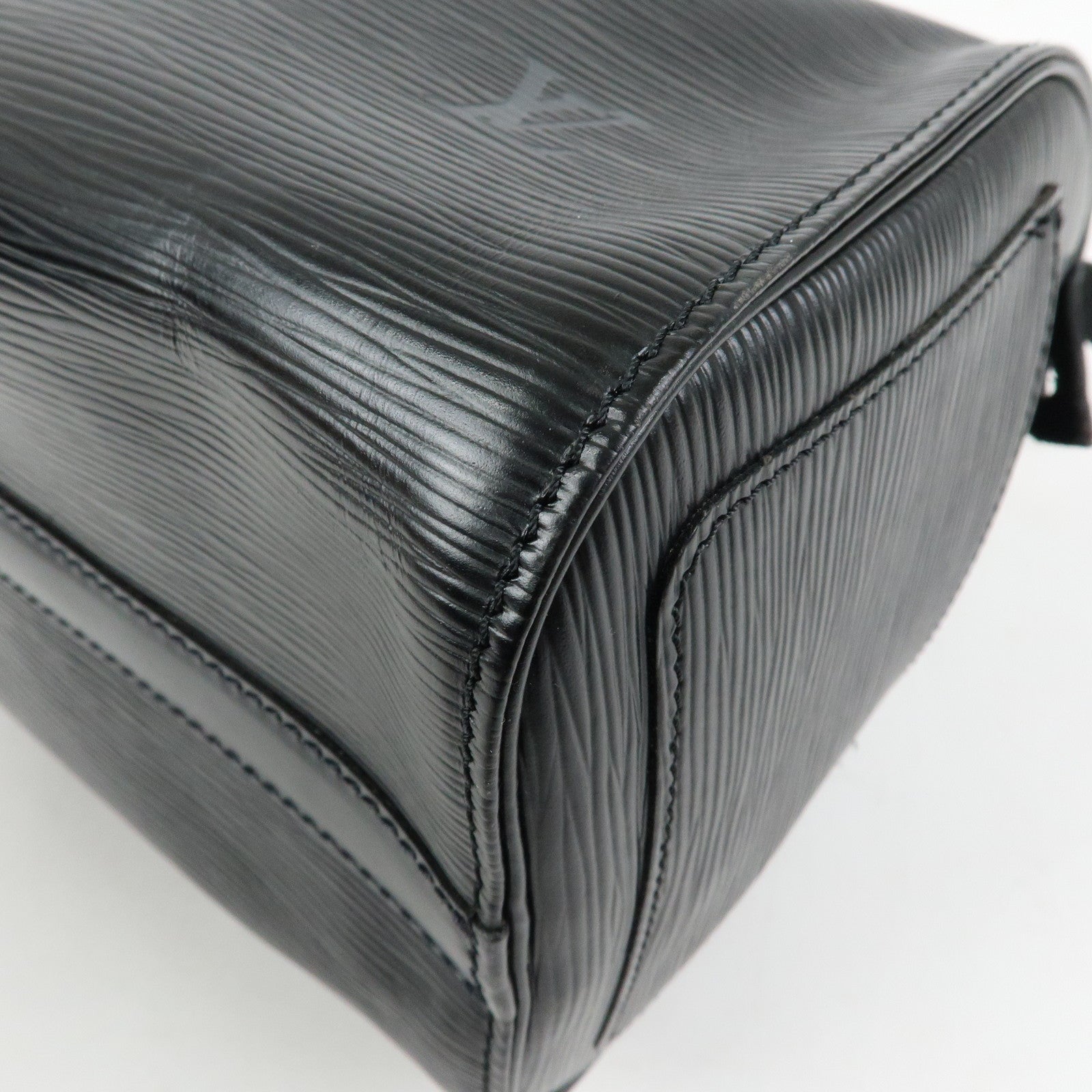 Louis Vuitton Epi Leather Speedy 25 Hand Bag Boston Bag Noir M59032