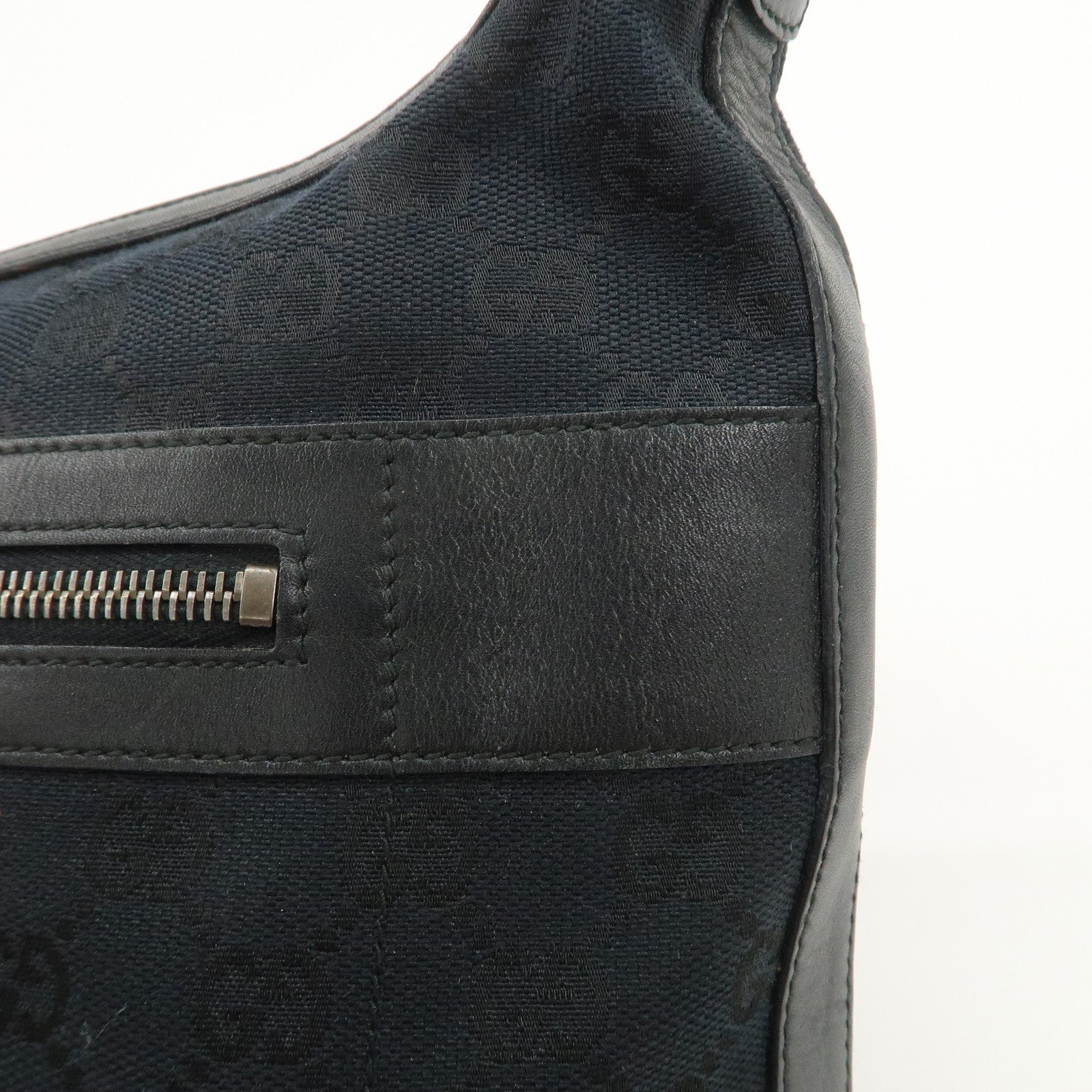 GUCCI GG Canvas Leather Shoulder Bag Hand Bag Black 001.4299 Used
