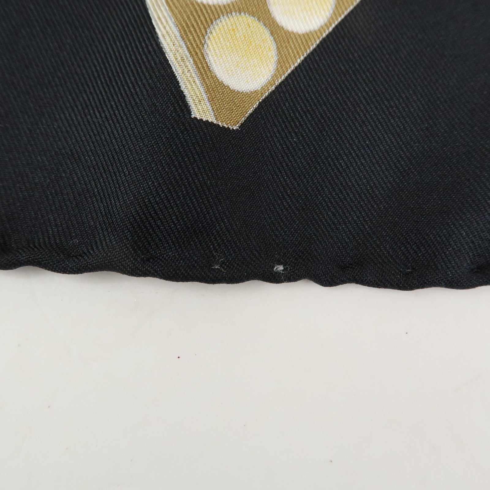 HERMES Carre 90 Silk 100% Scarf L'OR DES CHEFS Black Yellow Used