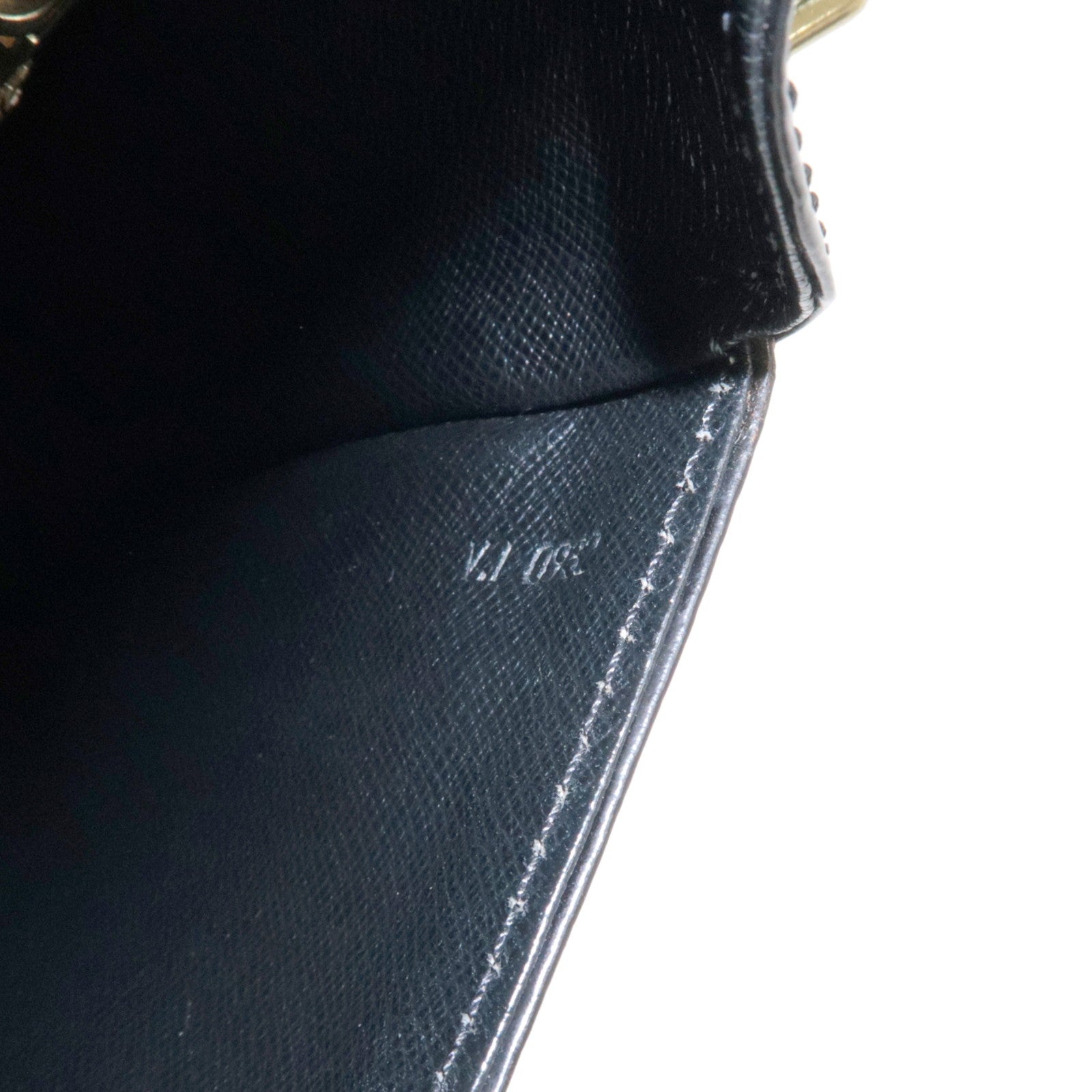 Louis Vuitton Epi Saint Cloud Shoulder Bag Black Noir M52192