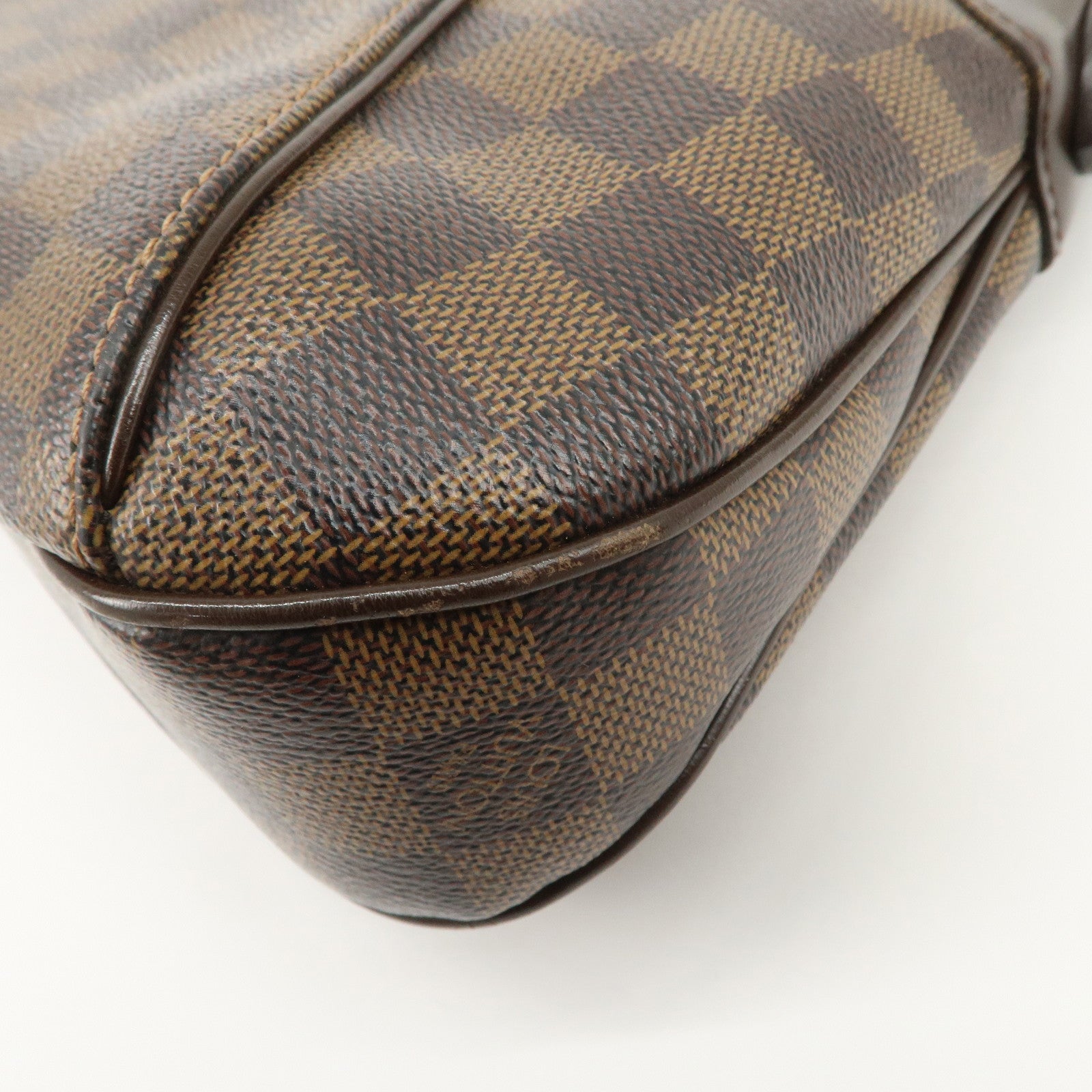 Louis Vuitton Damier Canvas Thames PM Shoulder Bag Hand Bag N48180