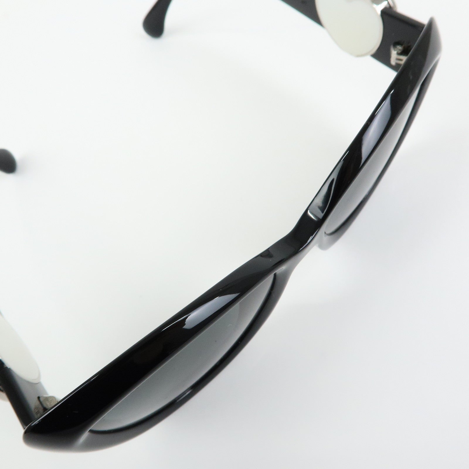 CHANEL COCO Mark Plastic Sunglasses 54▢18 140 3N S Black 5517A