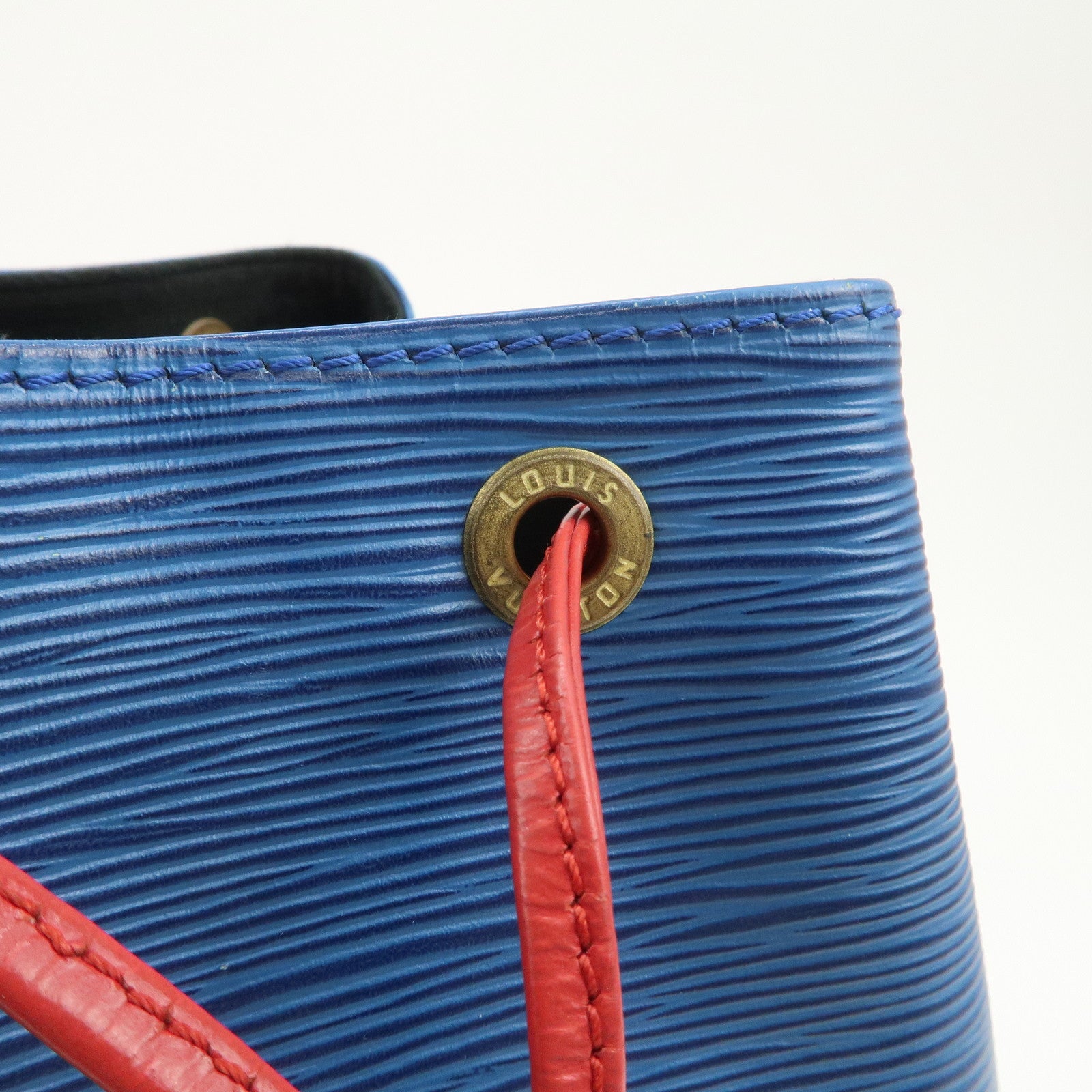 Louis Vuitton Epi Noe Tricolor Shoulder Bag Blue Green Red M44082