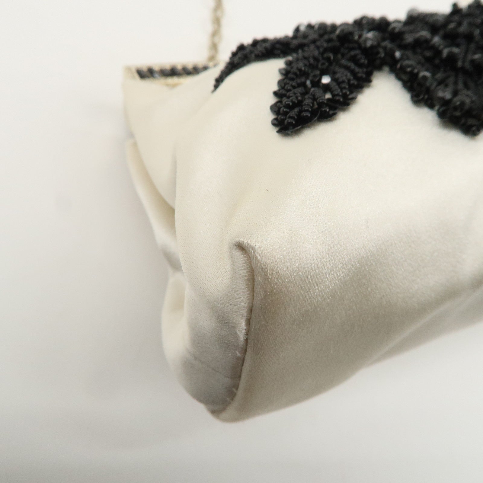 VALENTINO Silk Beads Chain Shoulder Bag Hand Bag White Black Used