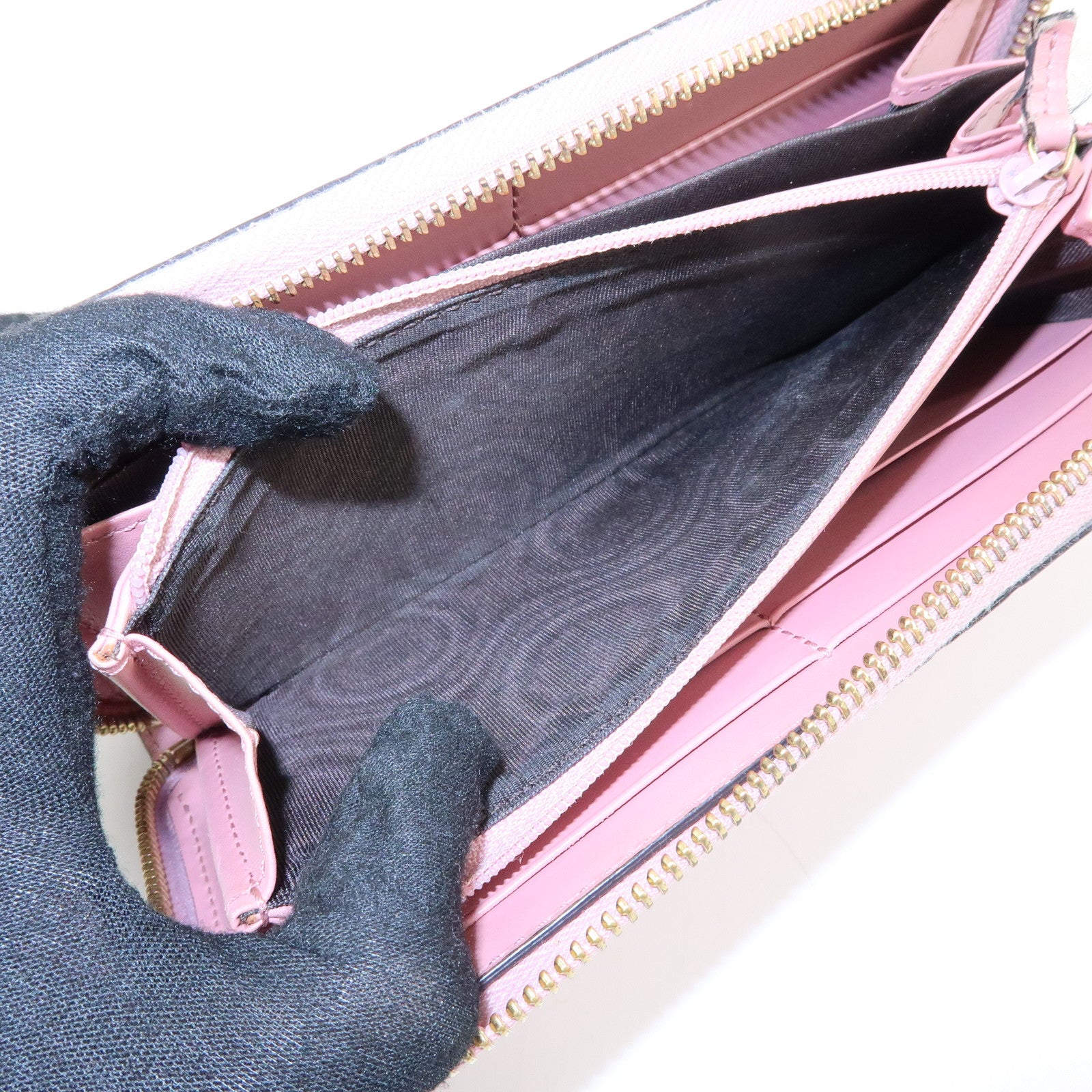 GUCCI Guccissima Leather Round Zippy Long Wallet Pink 410102