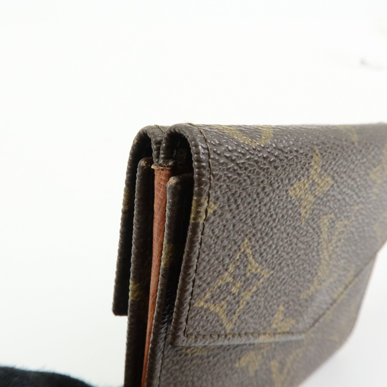 Louis Vuitton Monogram Porte Monnaie Billets Cartes Credit M61600