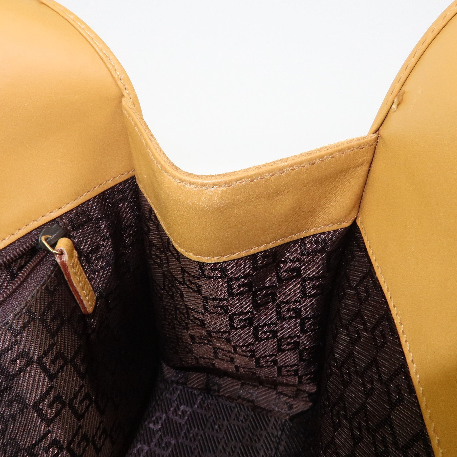 GUCCI Jackie Logo Suede Leather Shoulder Bag Light Brown 002・1068