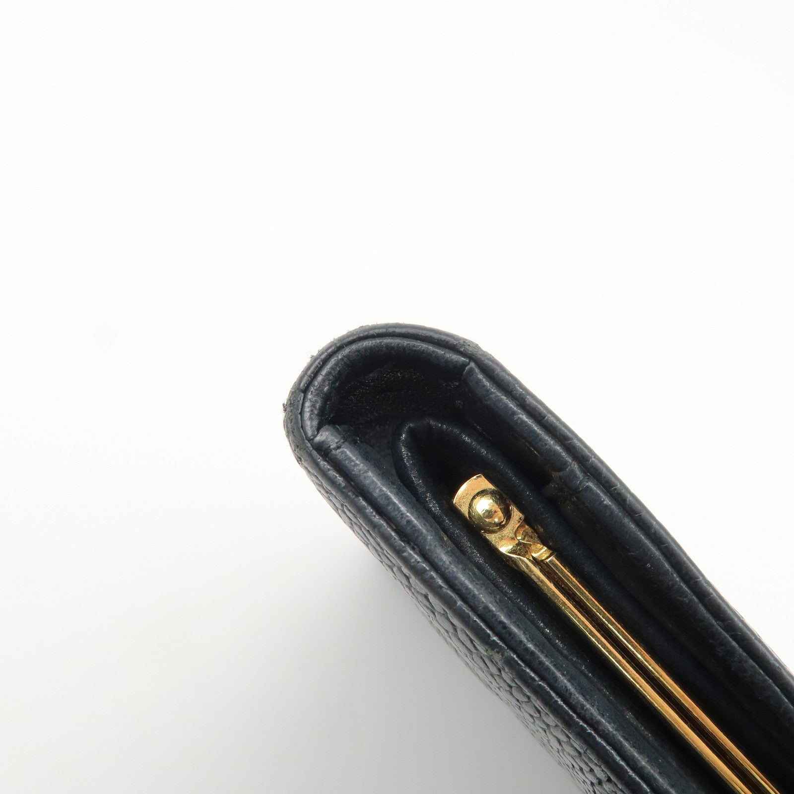 CHANEL COCO Mark Caviarskin Leather Bi-fold Wallet Black