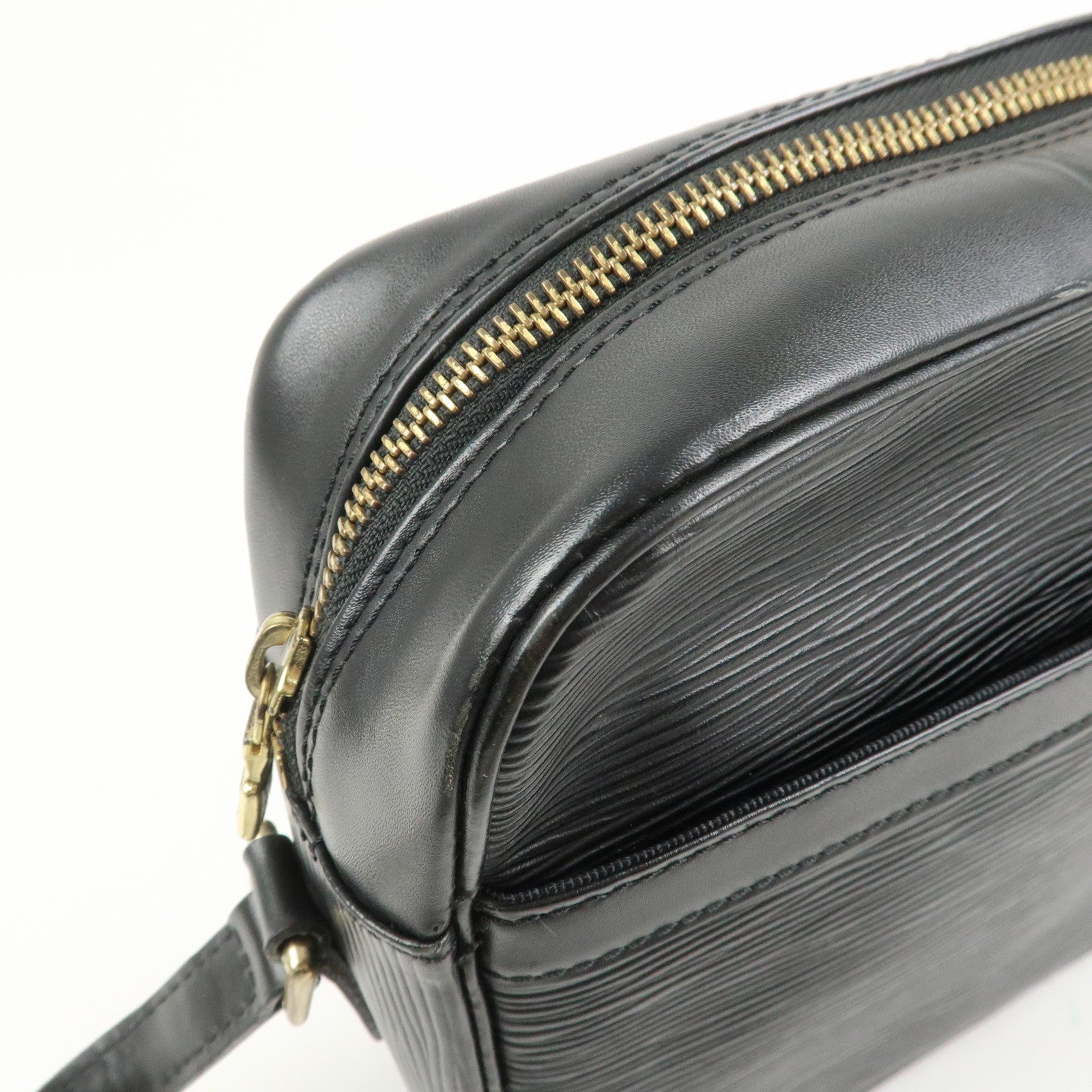 Louis Vuitton Epi Trocadero 27 Shoulder Bag Noir Black M52302