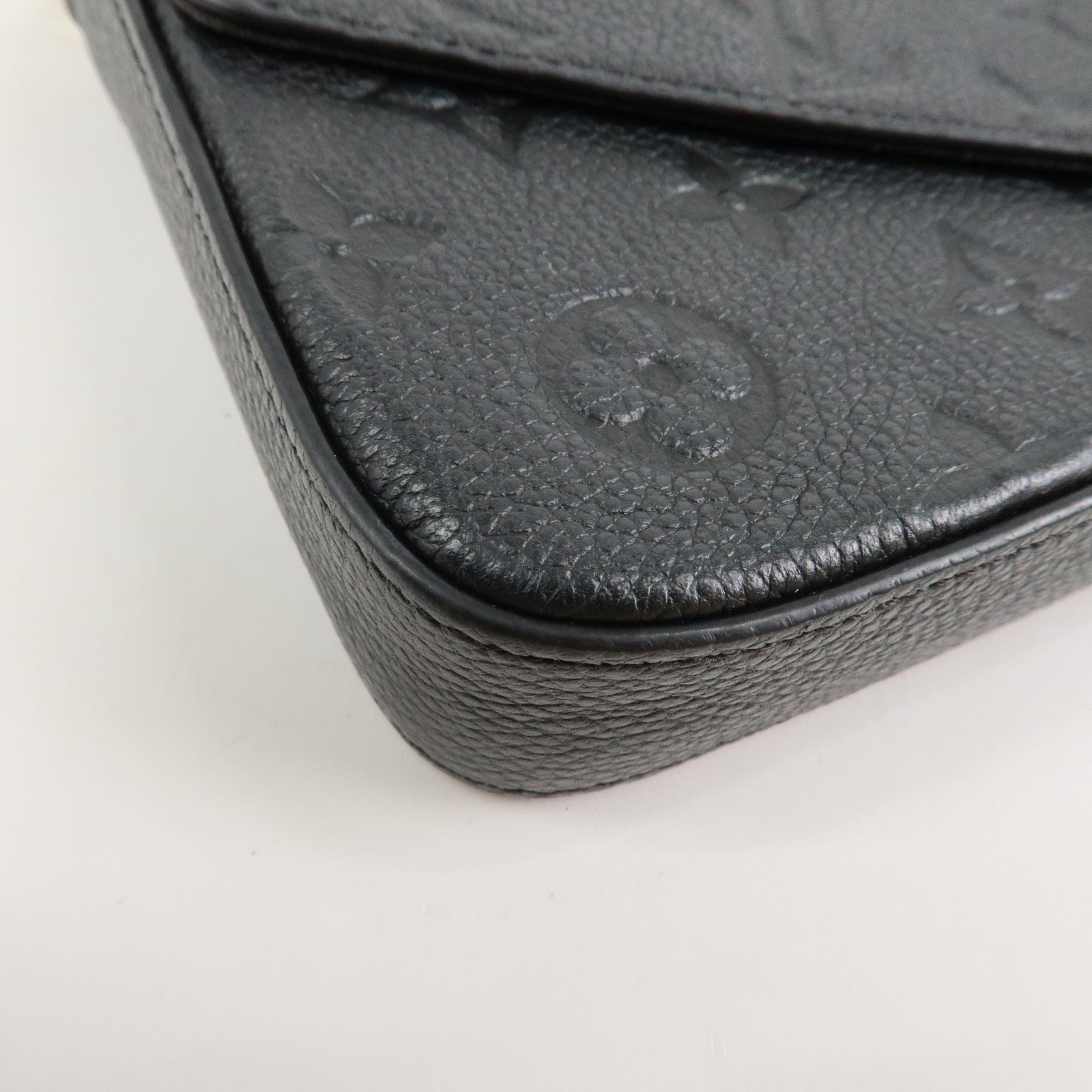 Louis Vuitton Monogram Empreinte Pochette Hand Bag Felicie M64064