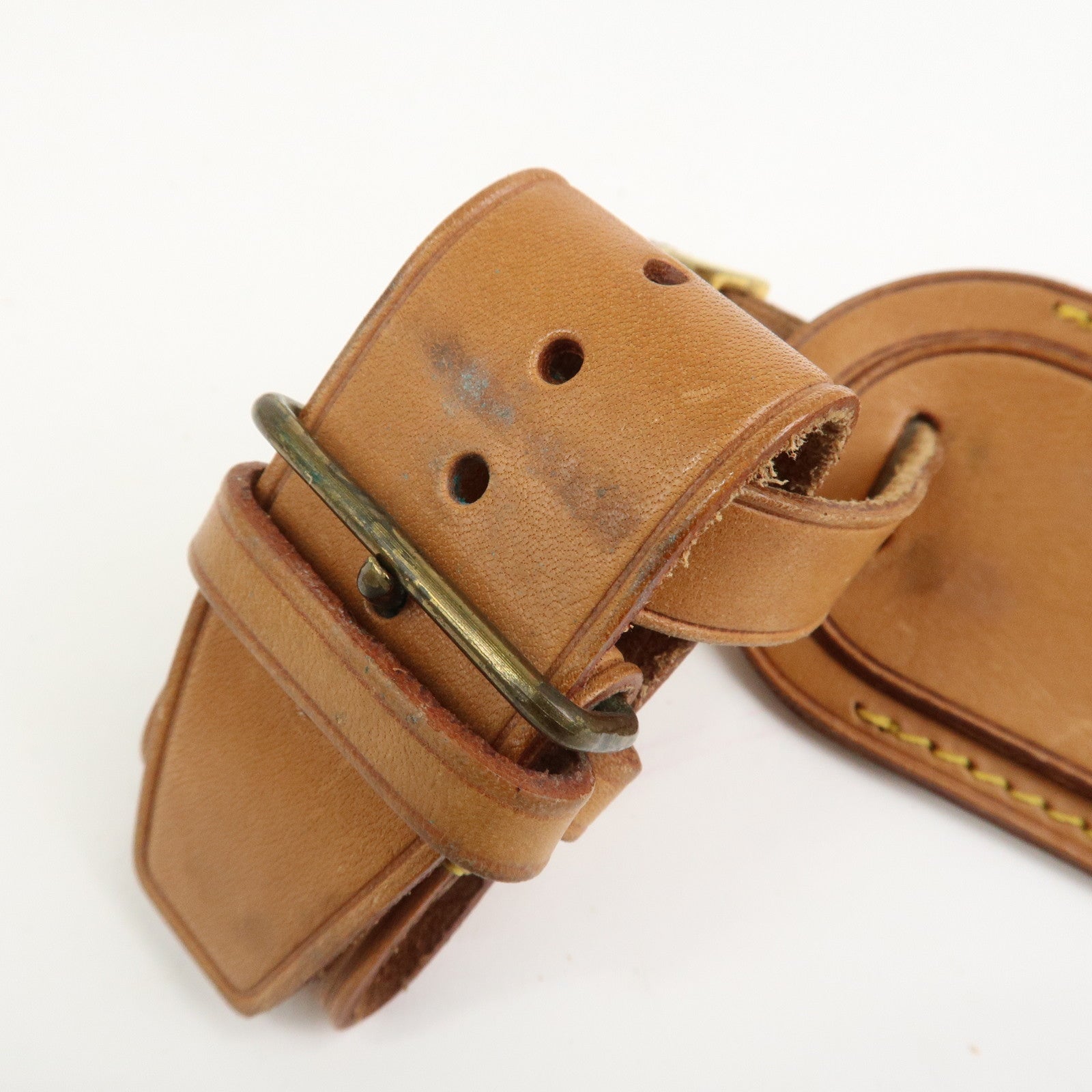 Louis Vuitton Set Of 20 Leather Name Tag & Poignet