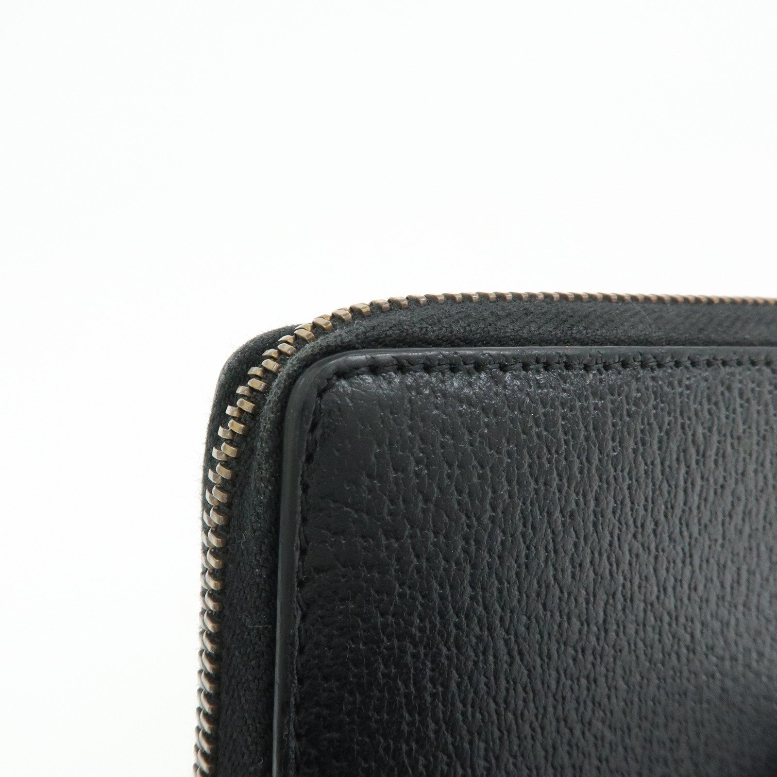 GUCCI Animalier Bee Leather Zip-Around Long Wallet Black 523667