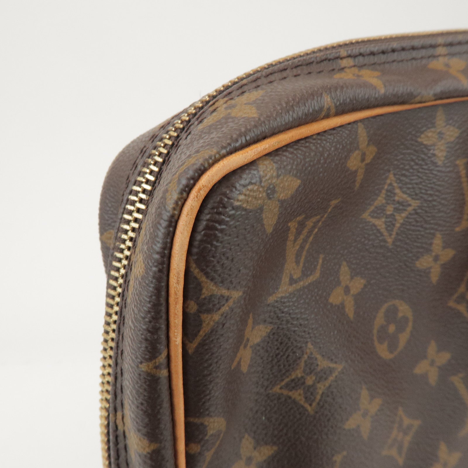 Louis Vuitton Monogram Porte Documents Voyage Bag Brown M53361