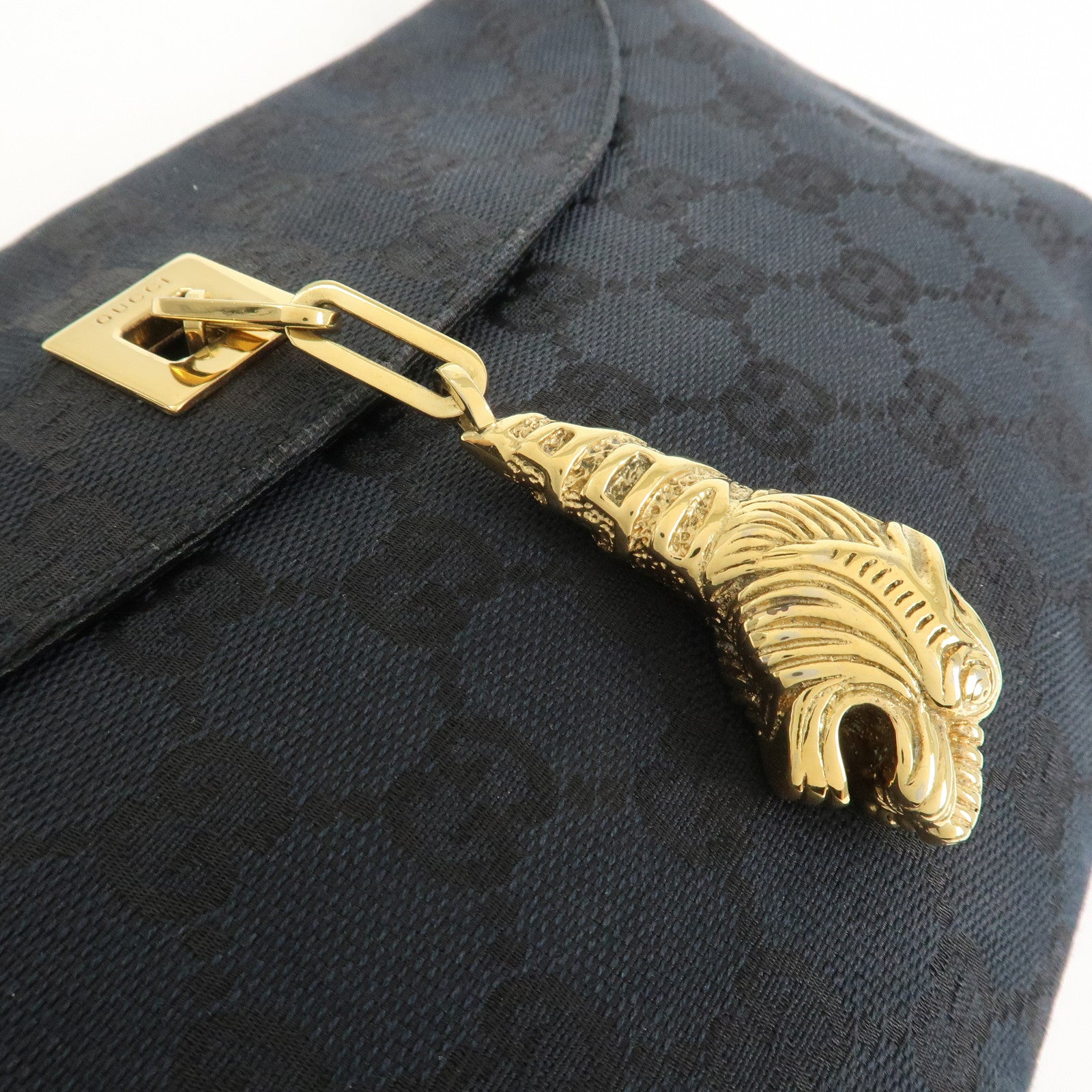 GUCCI Tiger Head GG Canvas Leather Chain Shoulder Bag 001.4113